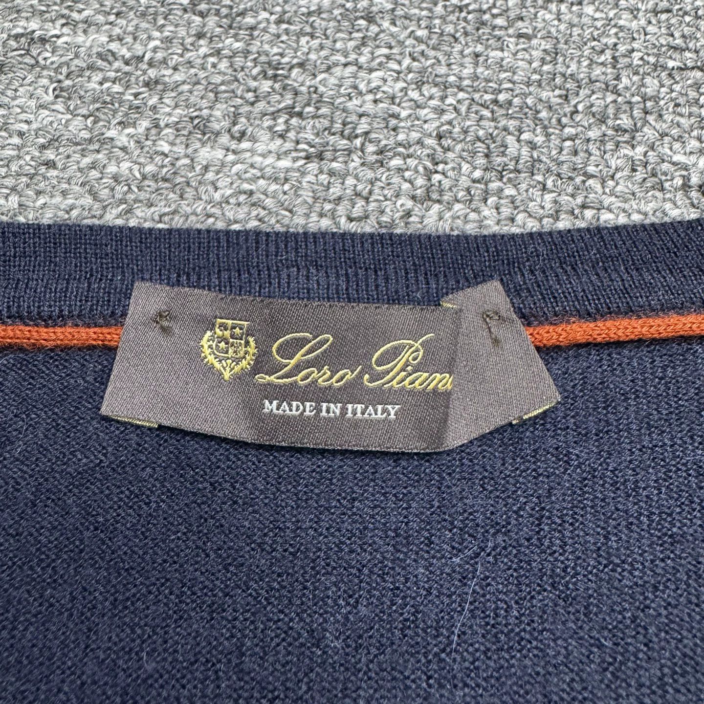 Loro Piana Loro Piana V-neck cashmere knit sweater 58 99 New Size US XXL / EU 58 / 5 - 2 Thumbnail