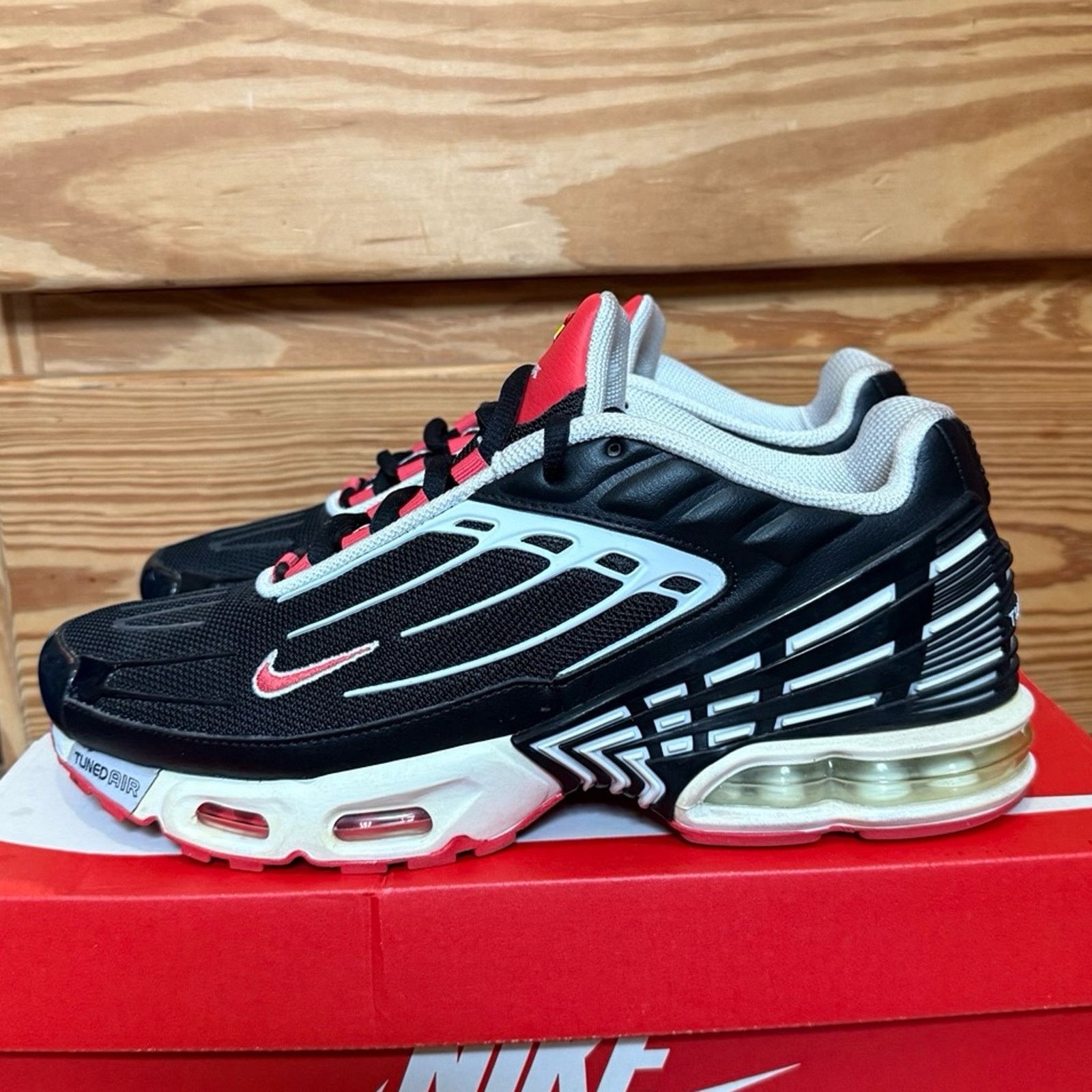Nike Nike Air Max Plus 3 Black White Track Red Size US 9.5 / EU 42-43 - 5 Thumbnail