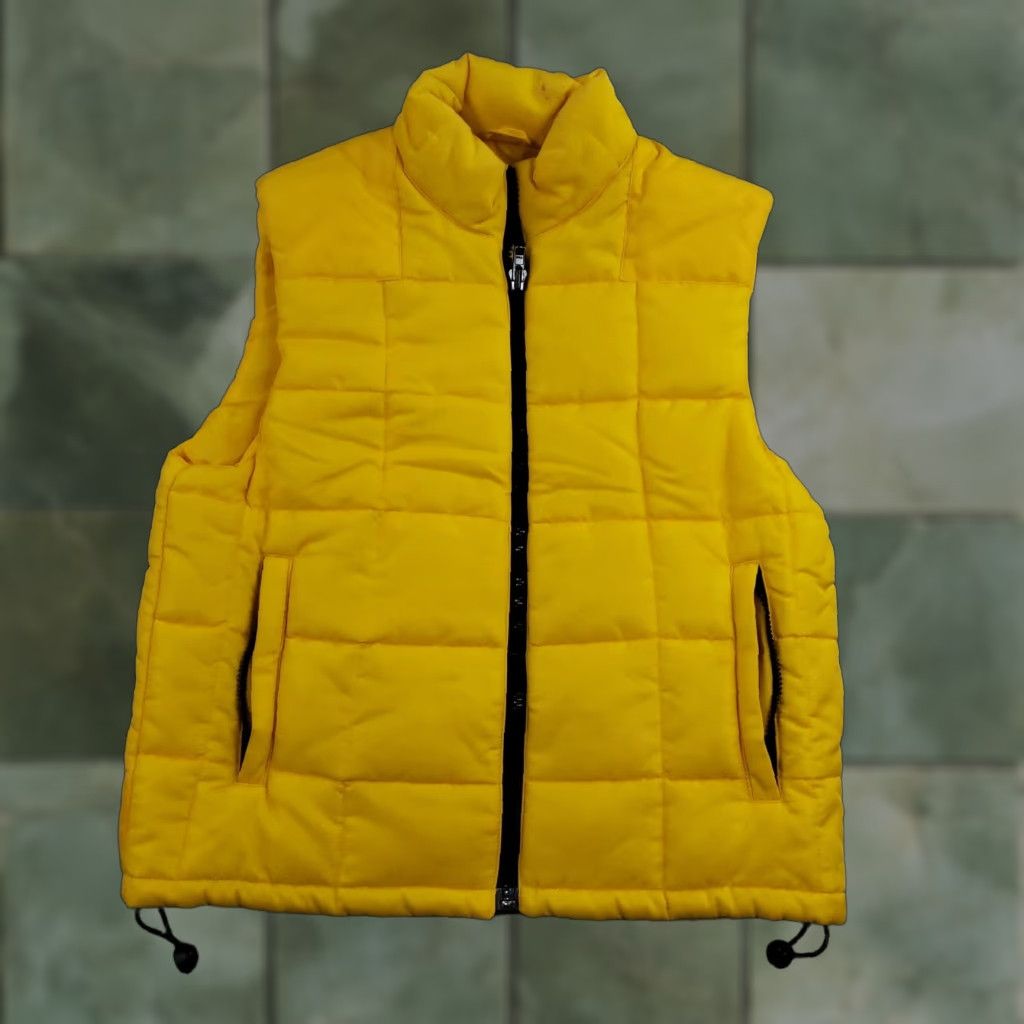Gap VINTAGE GAP Vest Mens Small Yellow Puffer Quilted Zip Front Nylon Outdoor Hiking Size US S / EU 44-46 / 1 - 1 Thumbnail