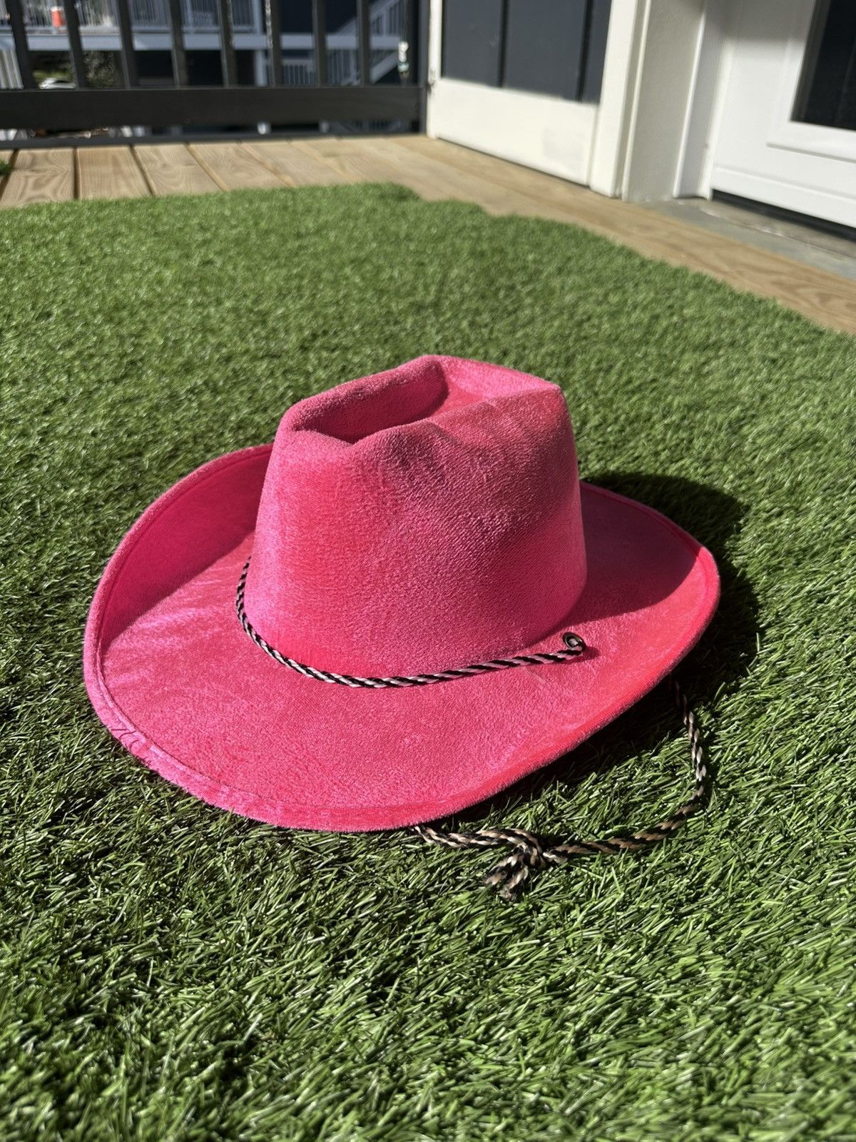 Other Pink Felt Rancher Fedora Wide Brim Cowboy Hat W/ Neck Strap Size ONE SIZE - 1 Thumbnail