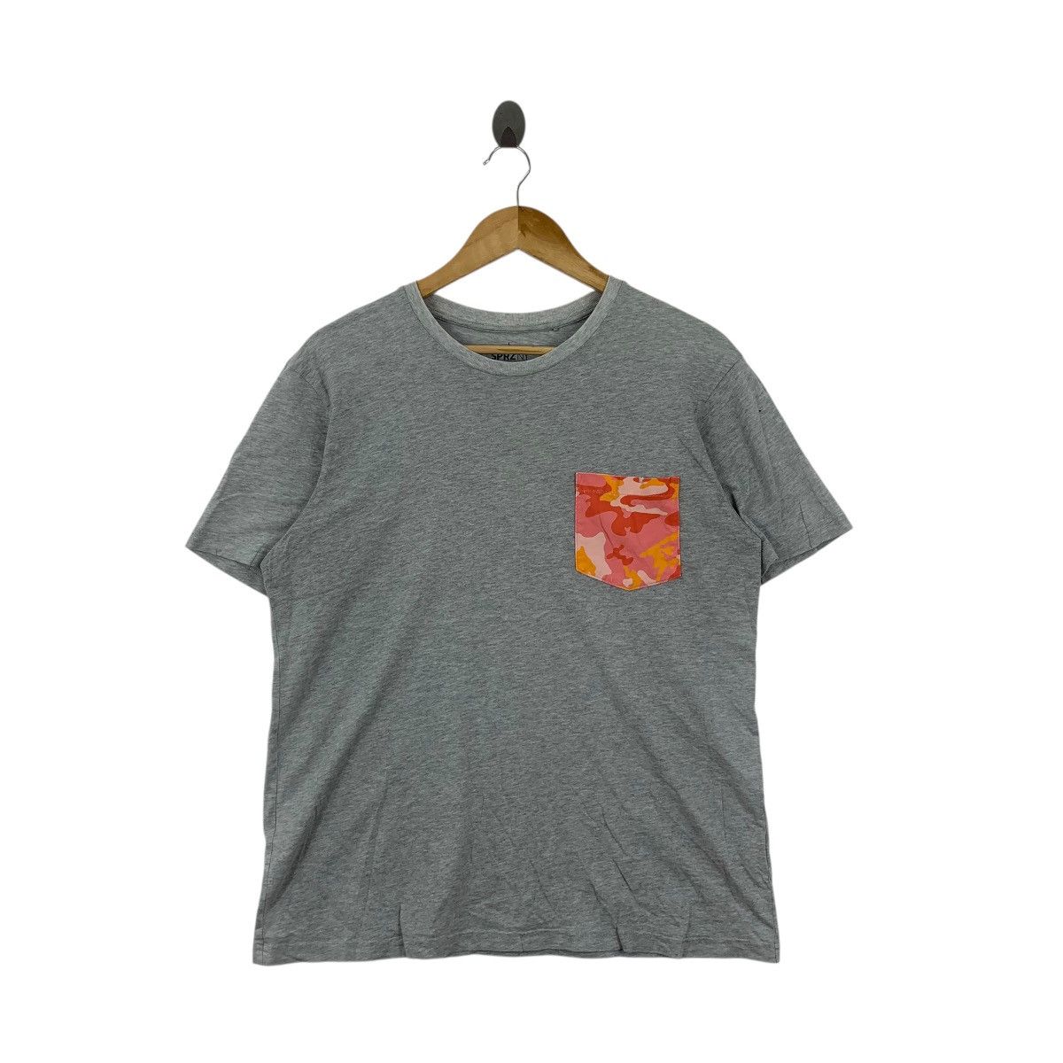 Uniqlo ANDY WARHOL x UNIQLO Camouflage Pocket Pop Art Tee Shirt Size US L / EU 52-54 / 3 - 3 Thumbnail