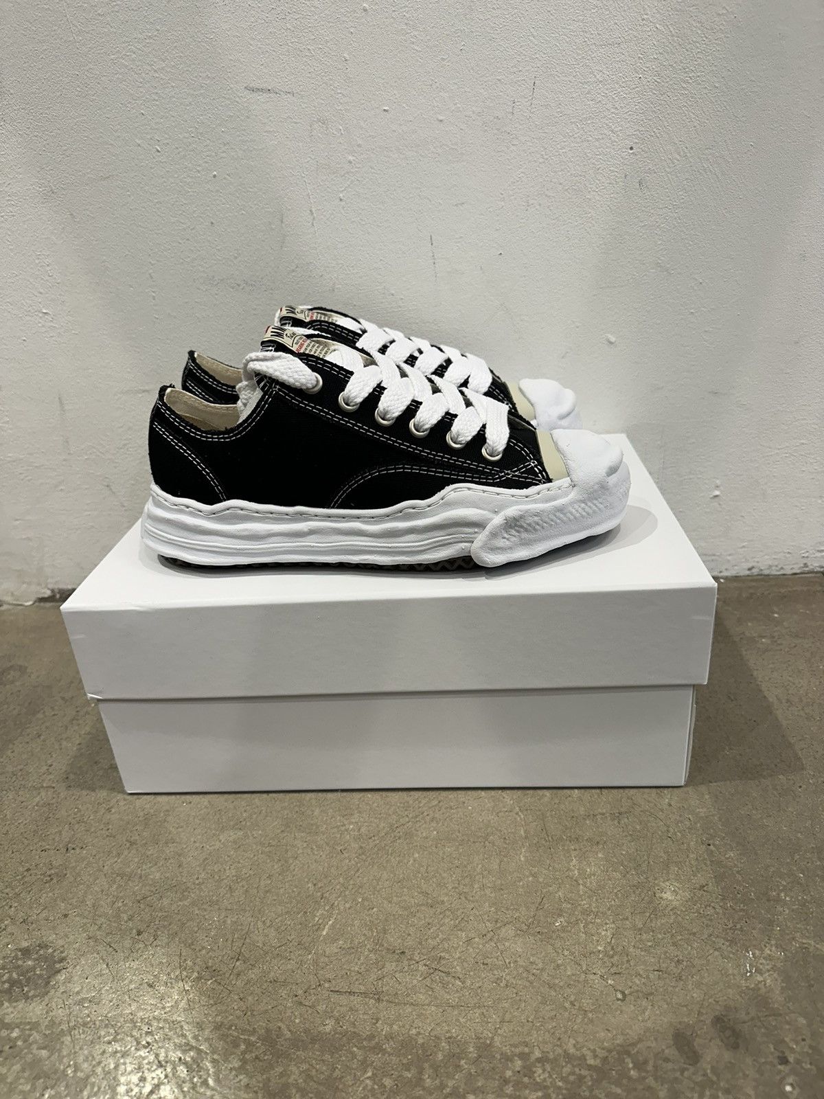 MAISON MIHARA YASUHIRO - Hank Low Black Sneakers