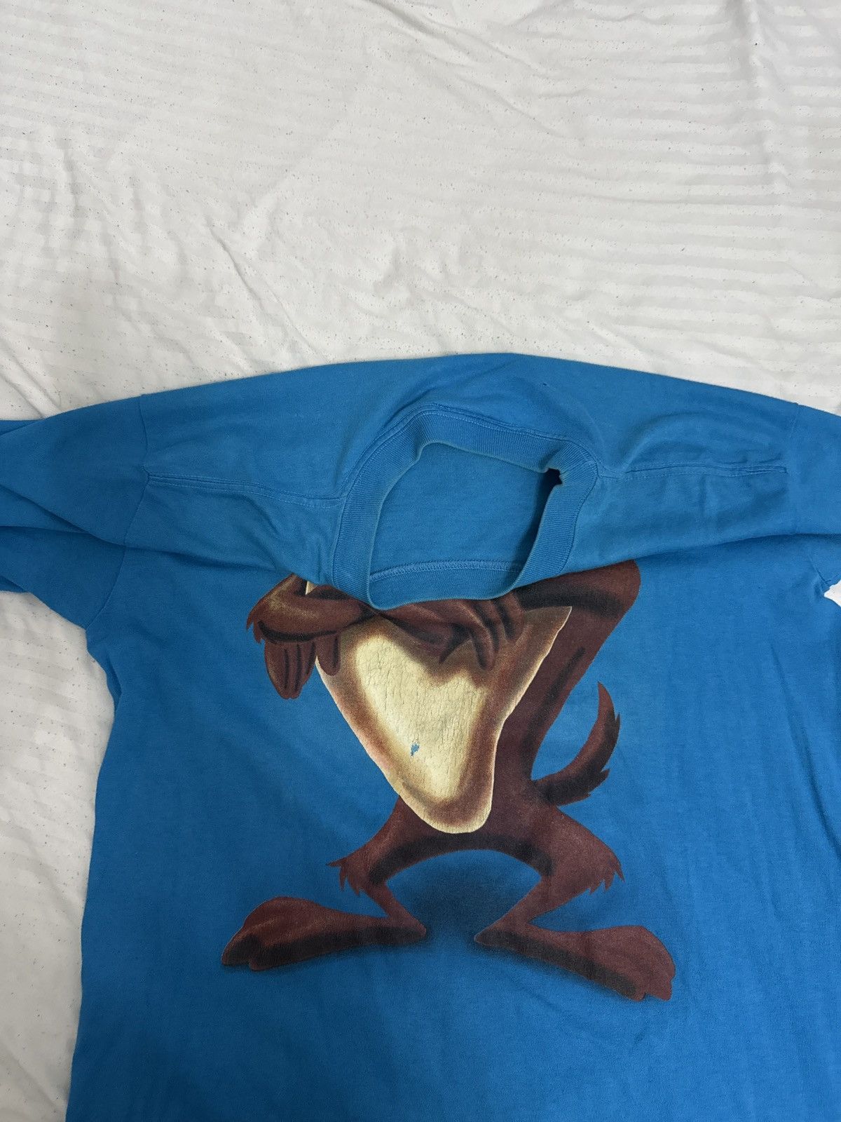 Vintage 90s TAZ Tee USA Made M - Back Hole & Vintage Cracks Size US M / EU 48-50 / 2 - 7 Thumbnail