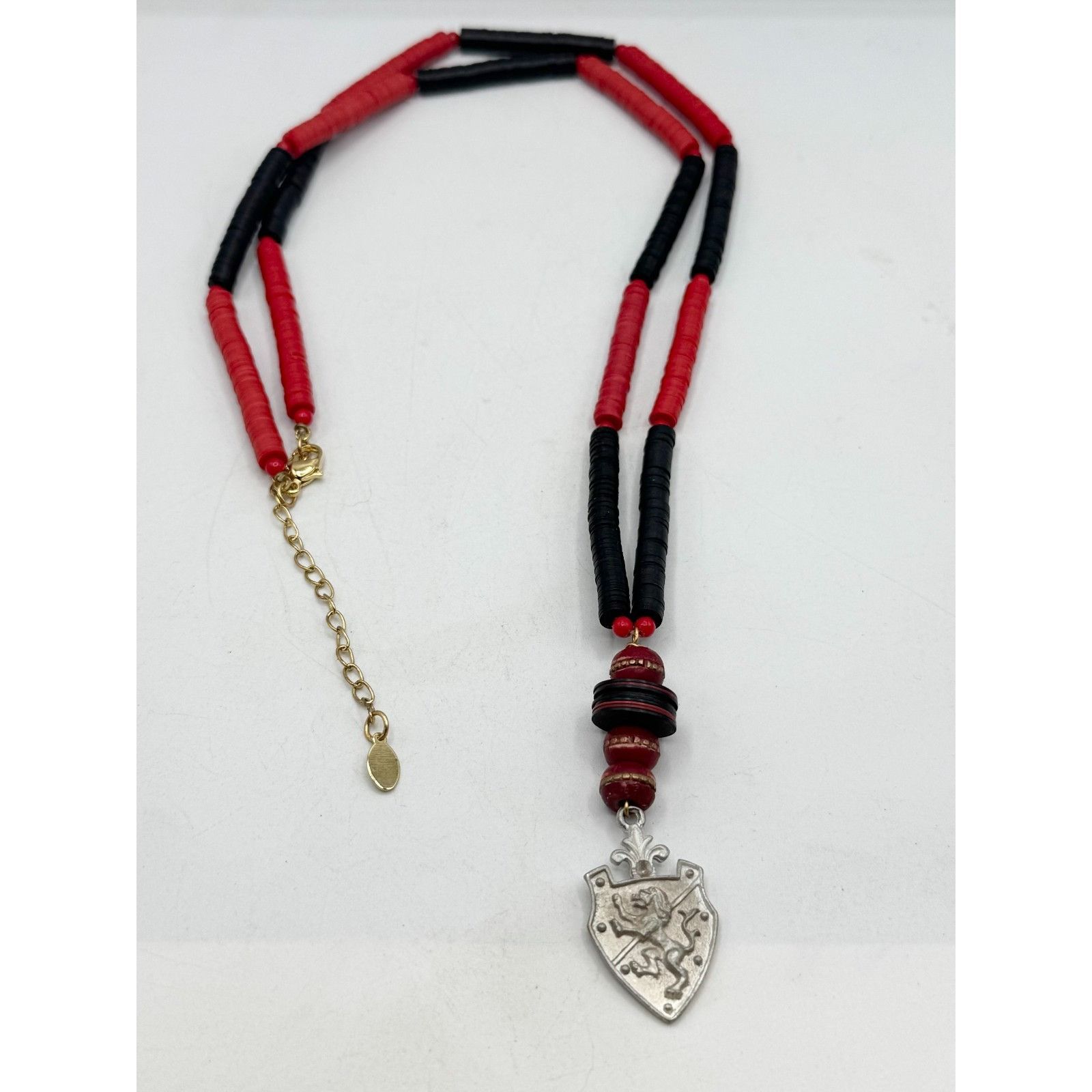 Vintage Vintage red black record bead shield pendant charm necklace Size ONE SIZE - 3 Thumbnail