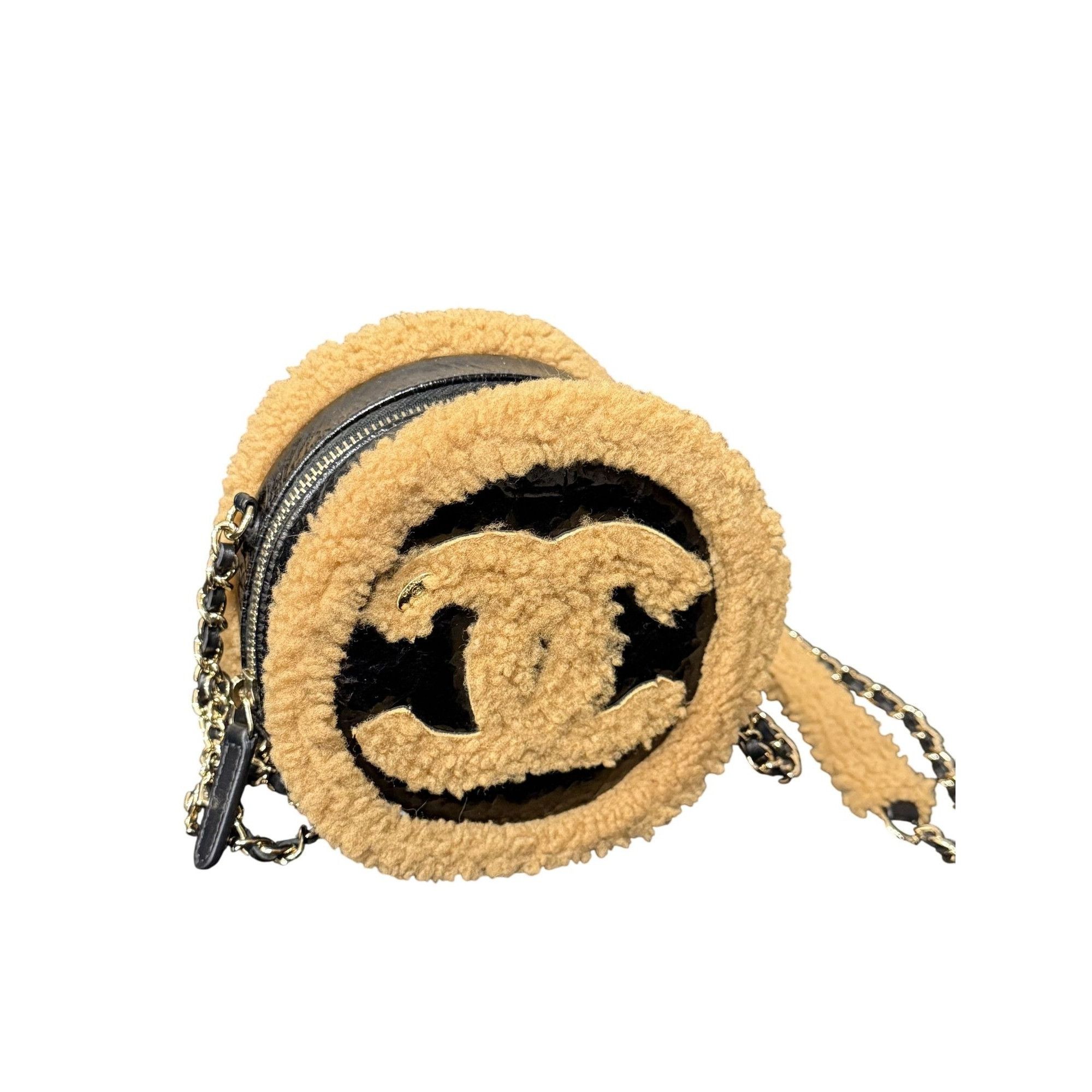 Chanel Chanel Round Shearling Crossbody Bag With Chain Strap In Bei Size ONE SIZE - 1 Thumbnail