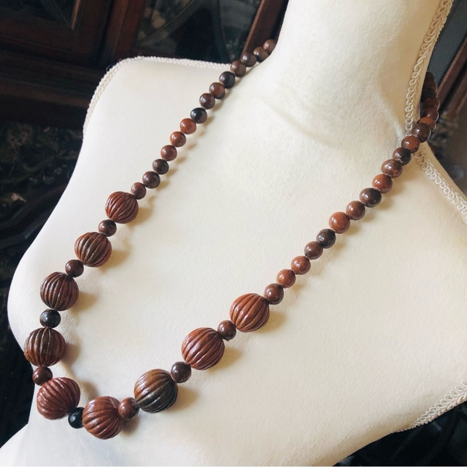 Handmade Handmade brown buri nut beaded necklace Size ONE SIZE - 4 Thumbnail