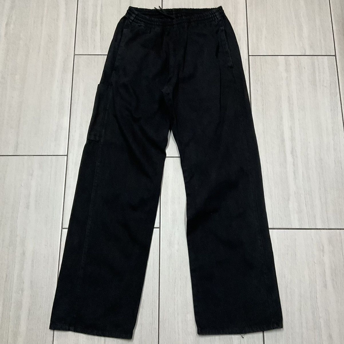 Balenciaga × Gap × Yeezy Yeezy Gap Pant Size US 30 / EU 46 - 1 Thumbnail