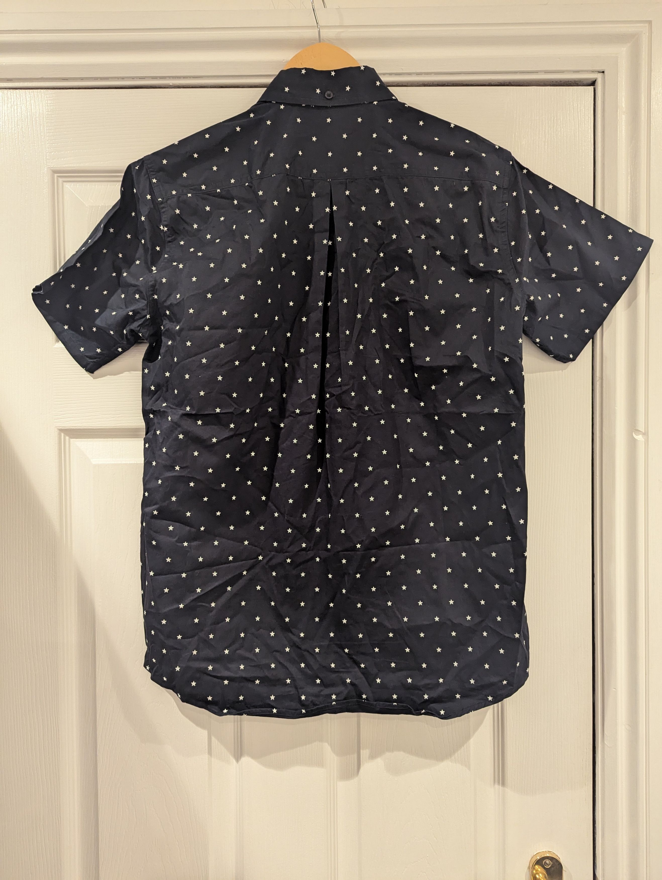 Publish Short sleeve button up stars pattern Size US S / EU 44-46 / 1 - 5 Thumbnail