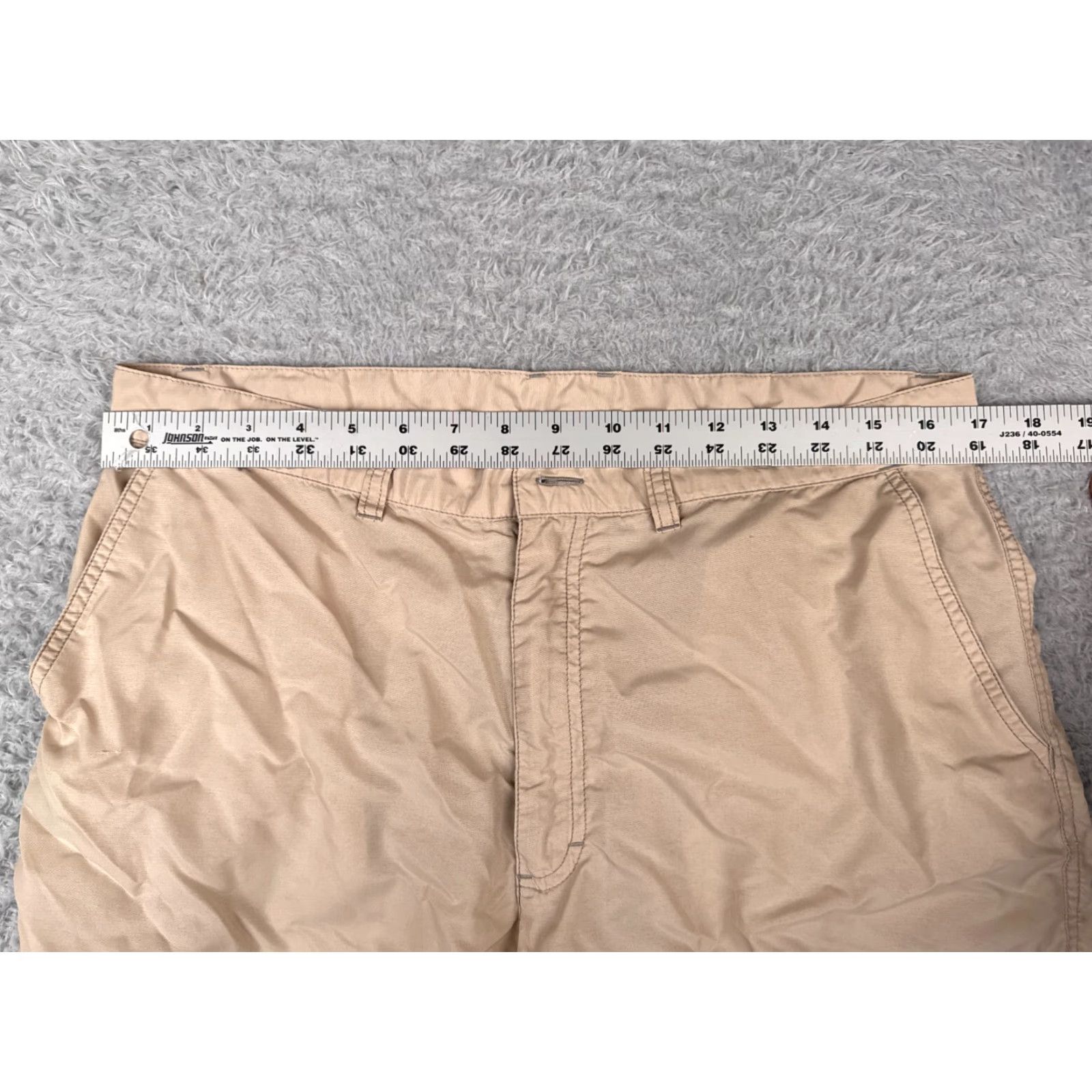 Patagonia VINTAGE Patagonia Shorts Adult 35 Beige Nylon Cargo Solid Pockets Mens Size US 35 - 6 Thumbnail