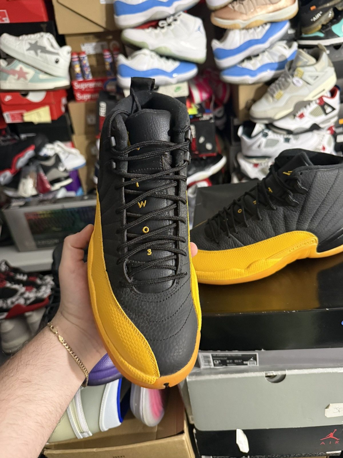 Jordan Brand Jordan retro 12 university gold sz 10 Size US 10 / EU 43 - 2 Thumbnail