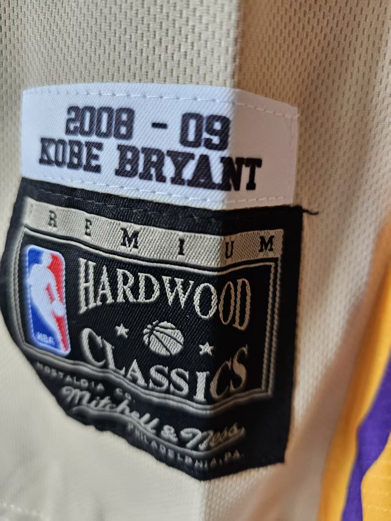 NBA Lakers #24 Kobe Bryant Jersey Yellow Size US XL / EU 56 / 4 - 4 Thumbnail