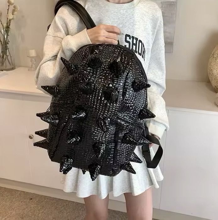 Japanese Brand × Vintage Hedgehog Shape PU Backpacks Size ONE SIZE - 7 Thumbnail