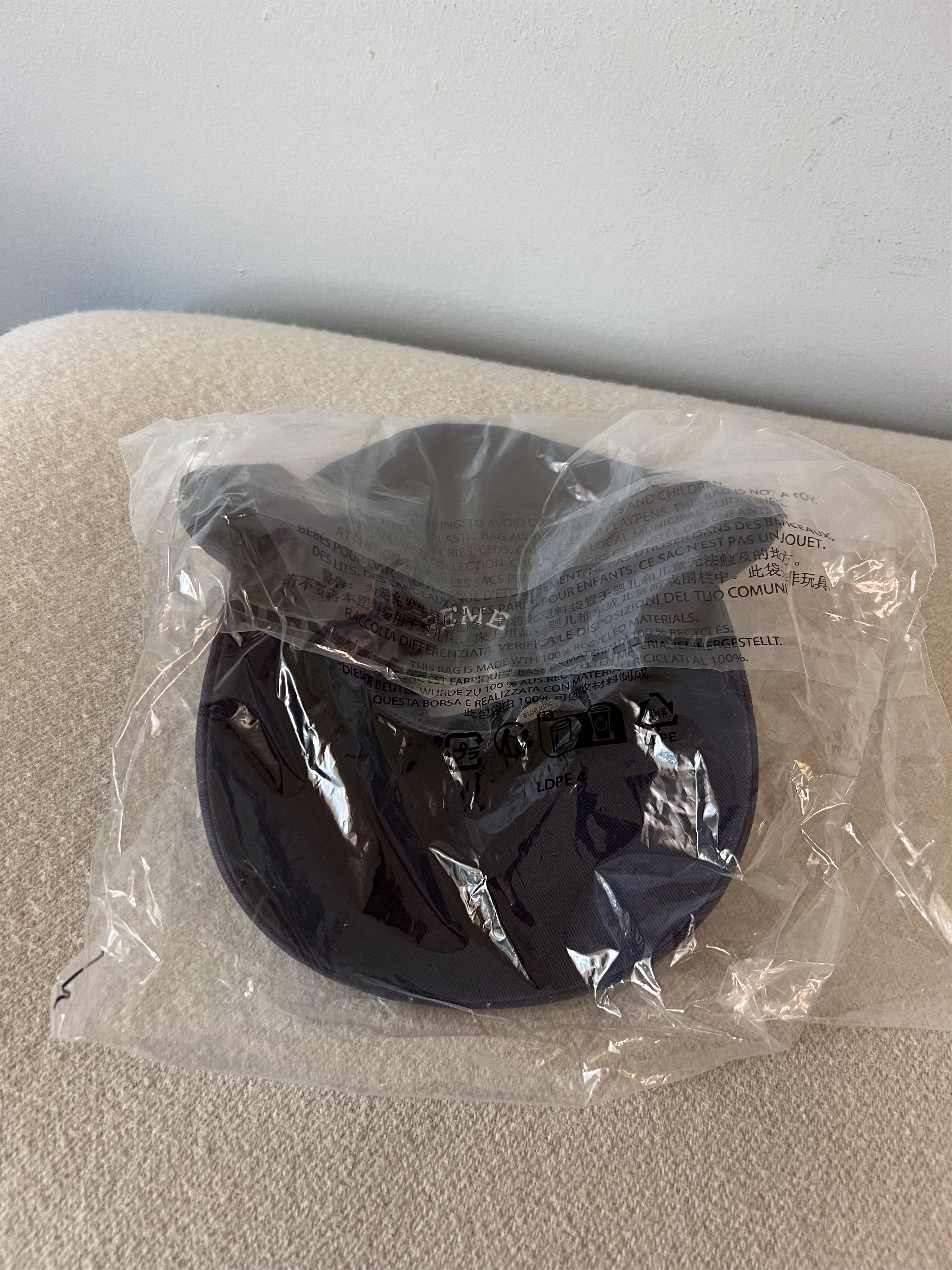 Supreme Supreme Liberty 6-Panel Hat in Navy Size ONE SIZE - 4 Thumbnail