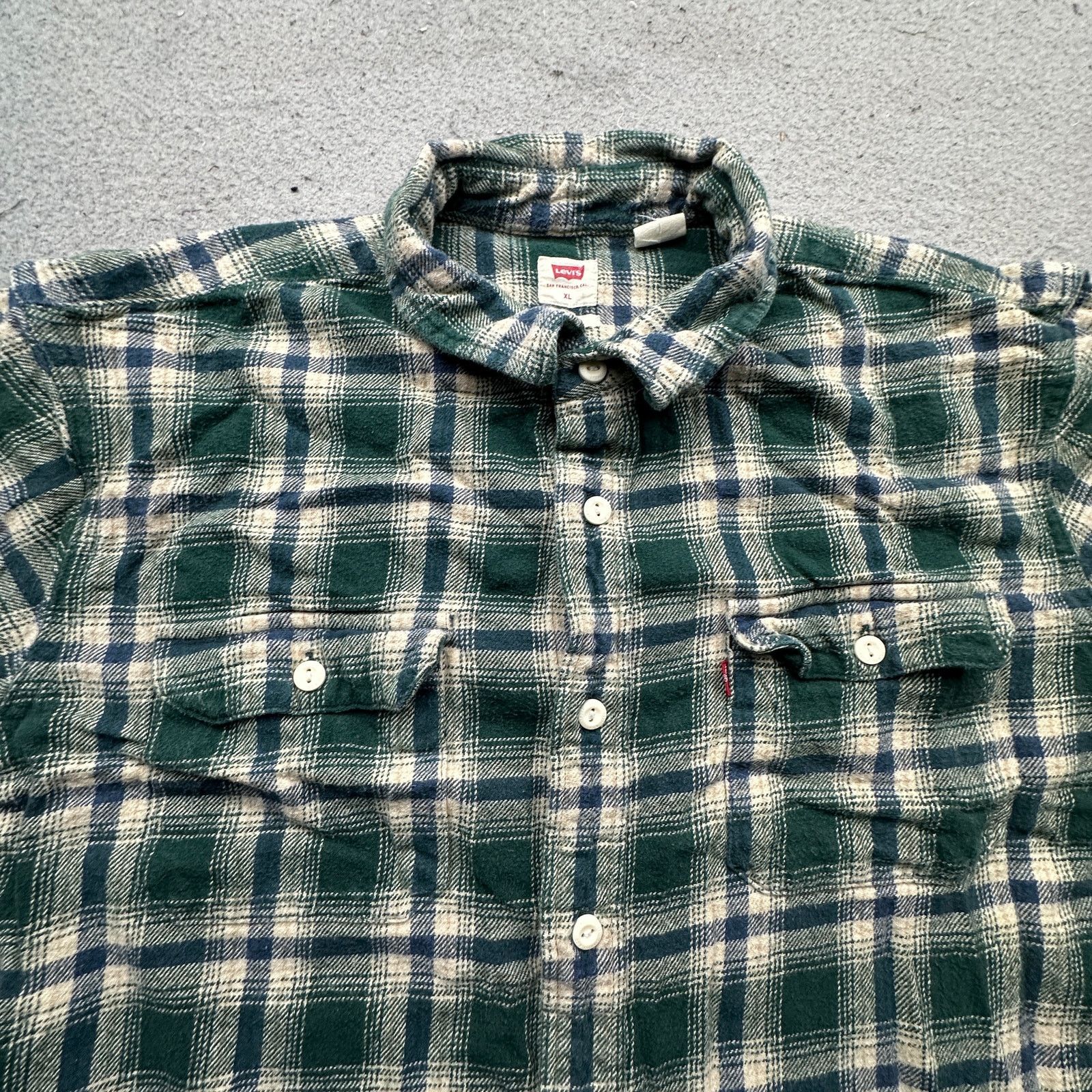 Levi's Levis Flannel Green Plaid Button Shirt Mens XL Relaxed Fit Size US XL / EU 56 / 4 - 7 Thumbnail