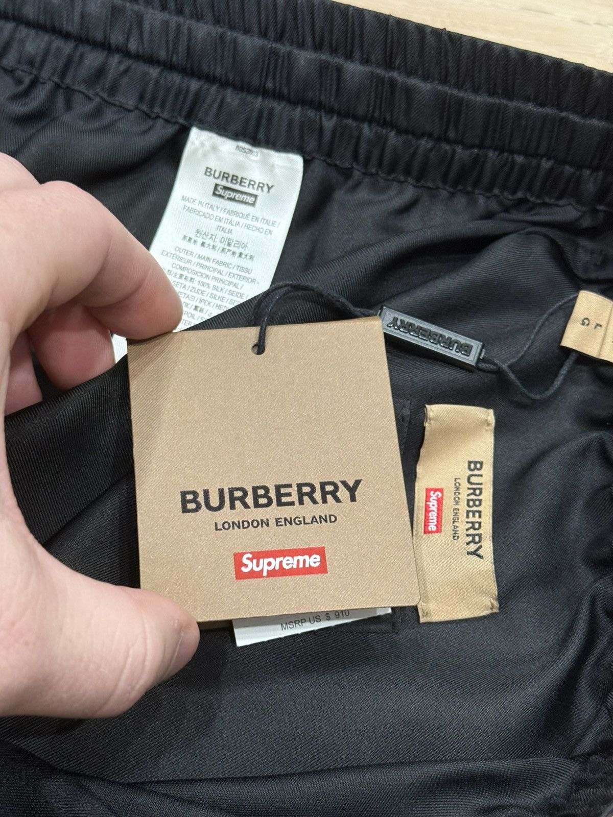 Burberry × Supreme Supreme Burberry Silk Shorts (1 of 8) Size US 34 / EU 50 - 11 Thumbnail