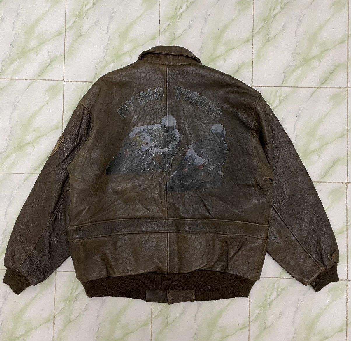 Indian Motorcycle Vintage Indian Motorcycle Flying Tigers Leather Jacket 50s Size US XL / EU 56 / 4 - 2 Thumbnail