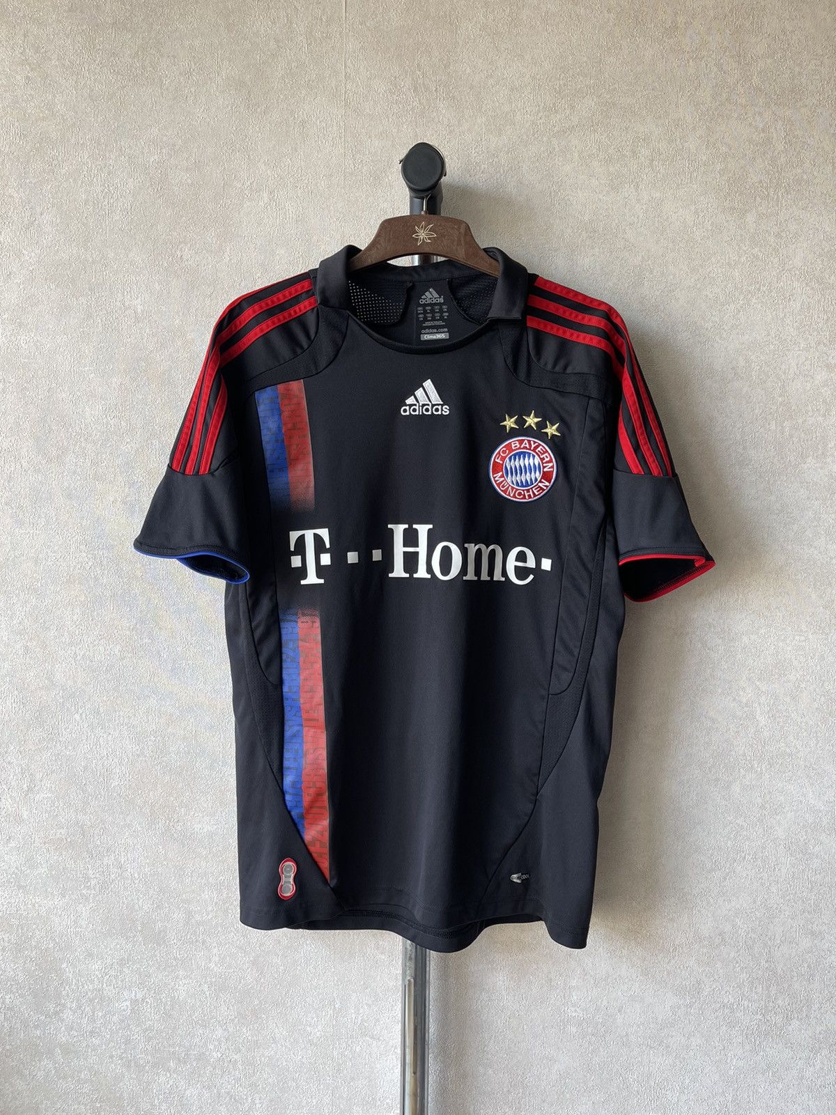Adidas Vintage Adidas Bayern Munched 2007 Soccer Jersey Ribery #7 Size US M / EU 48-50 / 2 - 1 Thumbnail