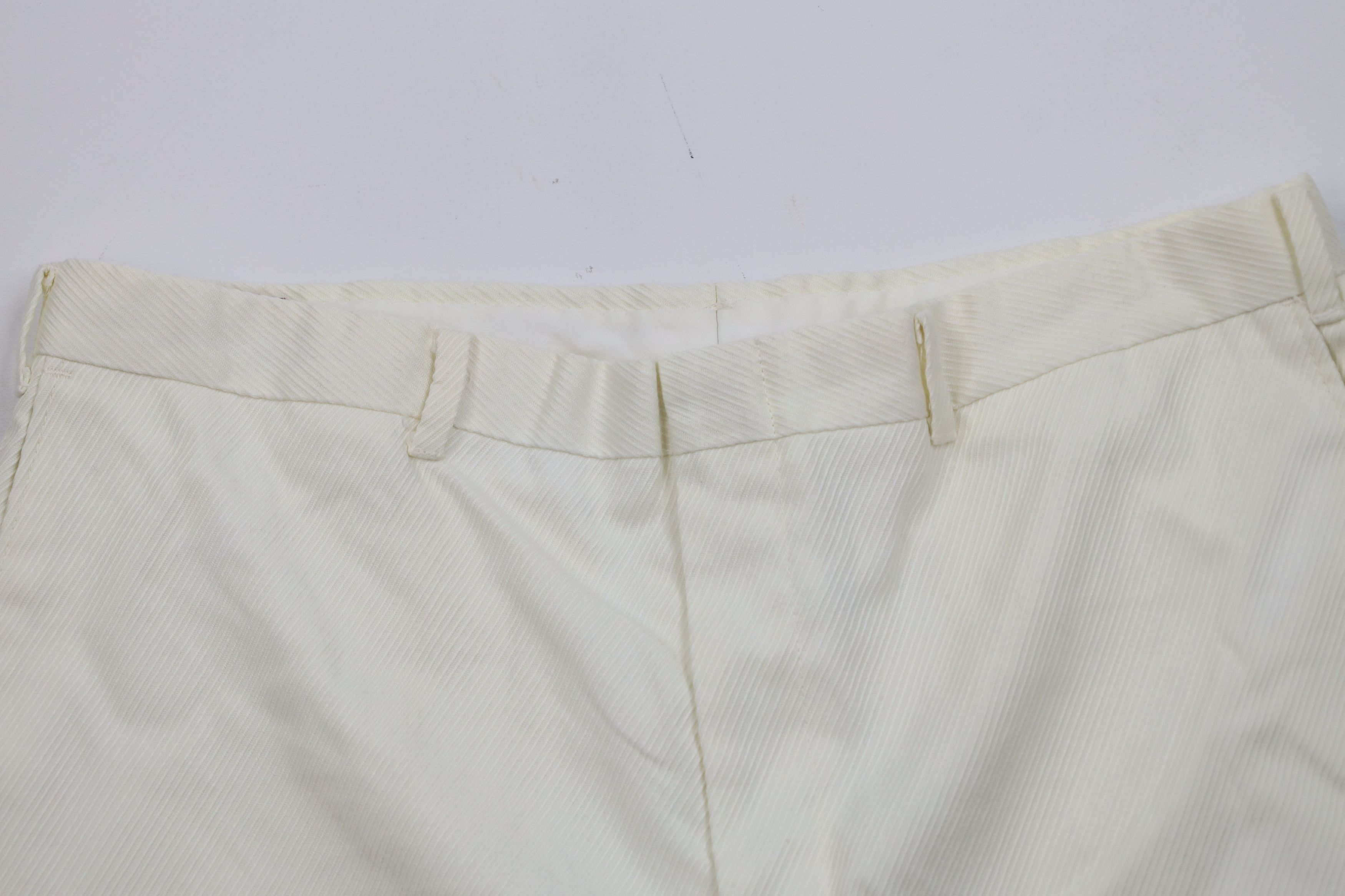 Vintage Vintage 70s Streetwear Whipcord Chino Shorts Cream USA Size US 34 / EU 50 - 2 Thumbnail