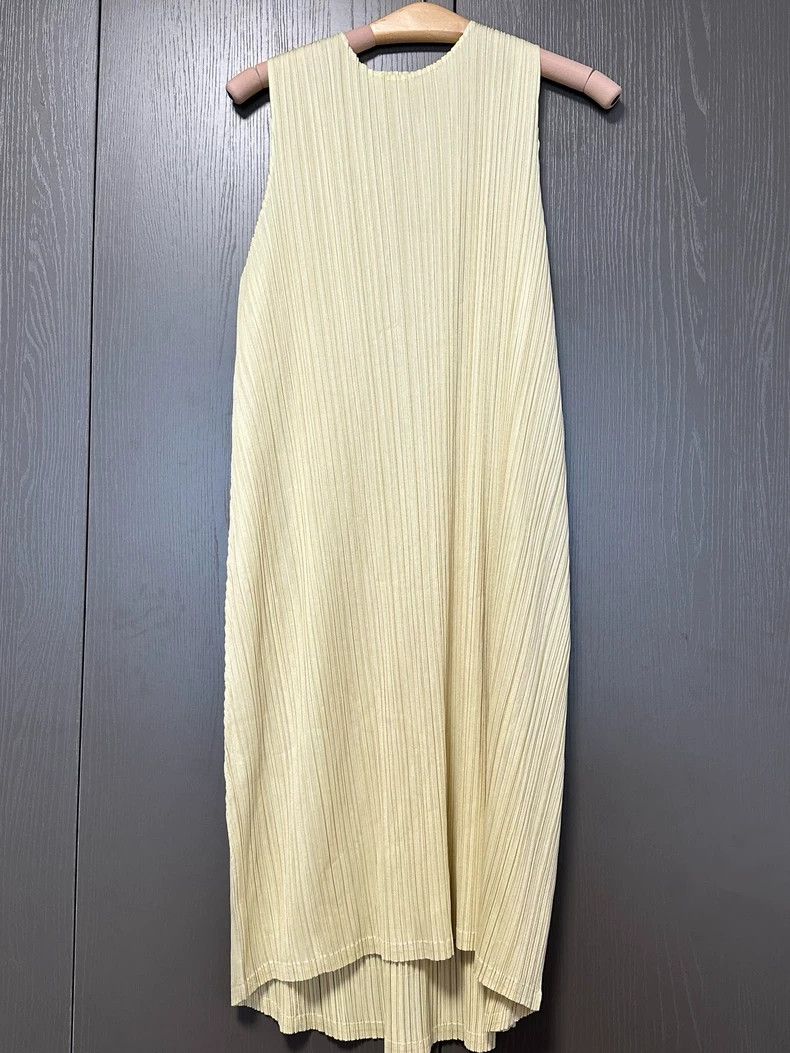 Other Issey Miyake/三宅一生 size:3 Light yellow sleeveless dress Size XS / US 0-2 / IT 36-38 - 1 Thumbnail