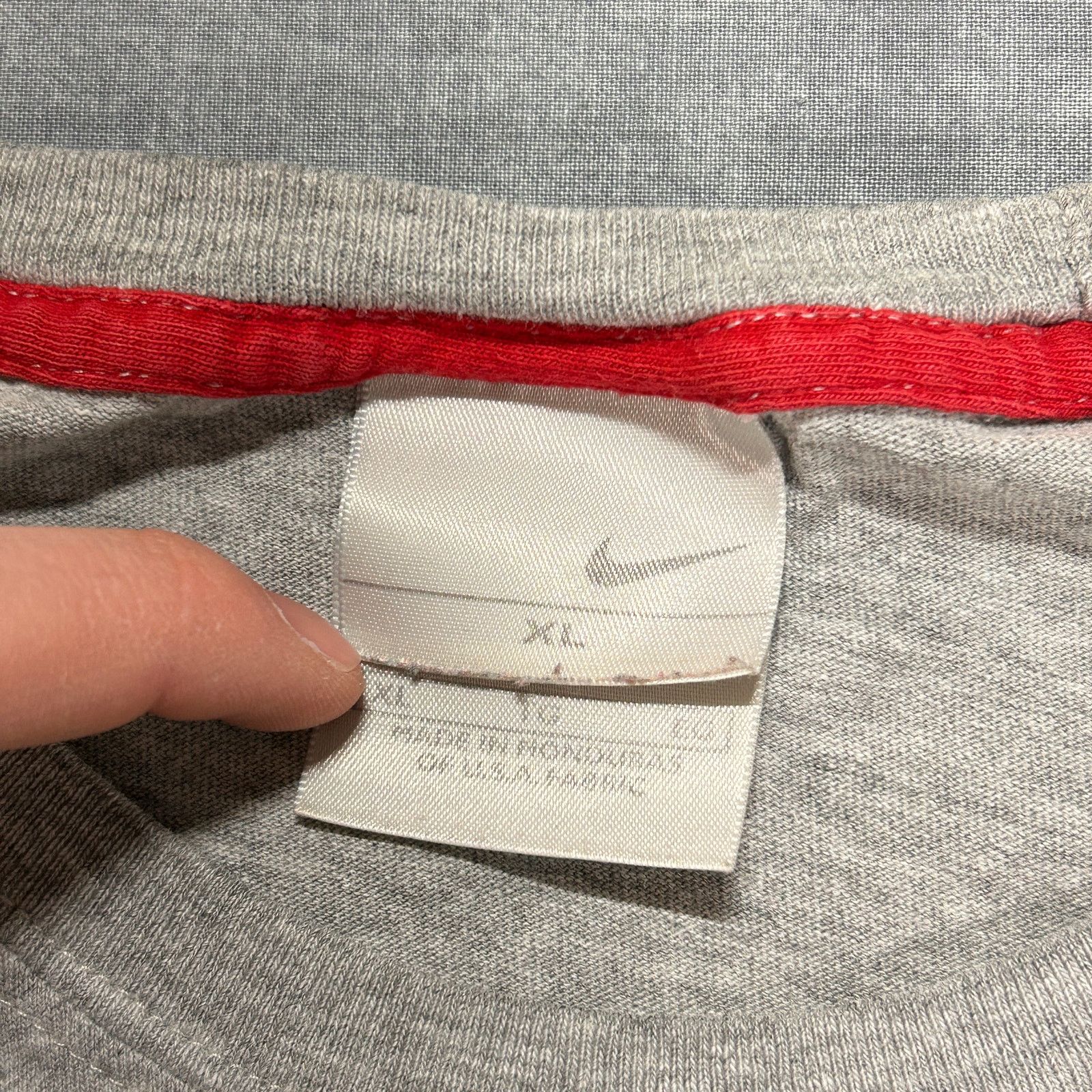 Nike VTG Nike layer long sleeve streetwear Y2K sportswear mens XL Size US XL / EU 56 / 4 - 7 Thumbnail