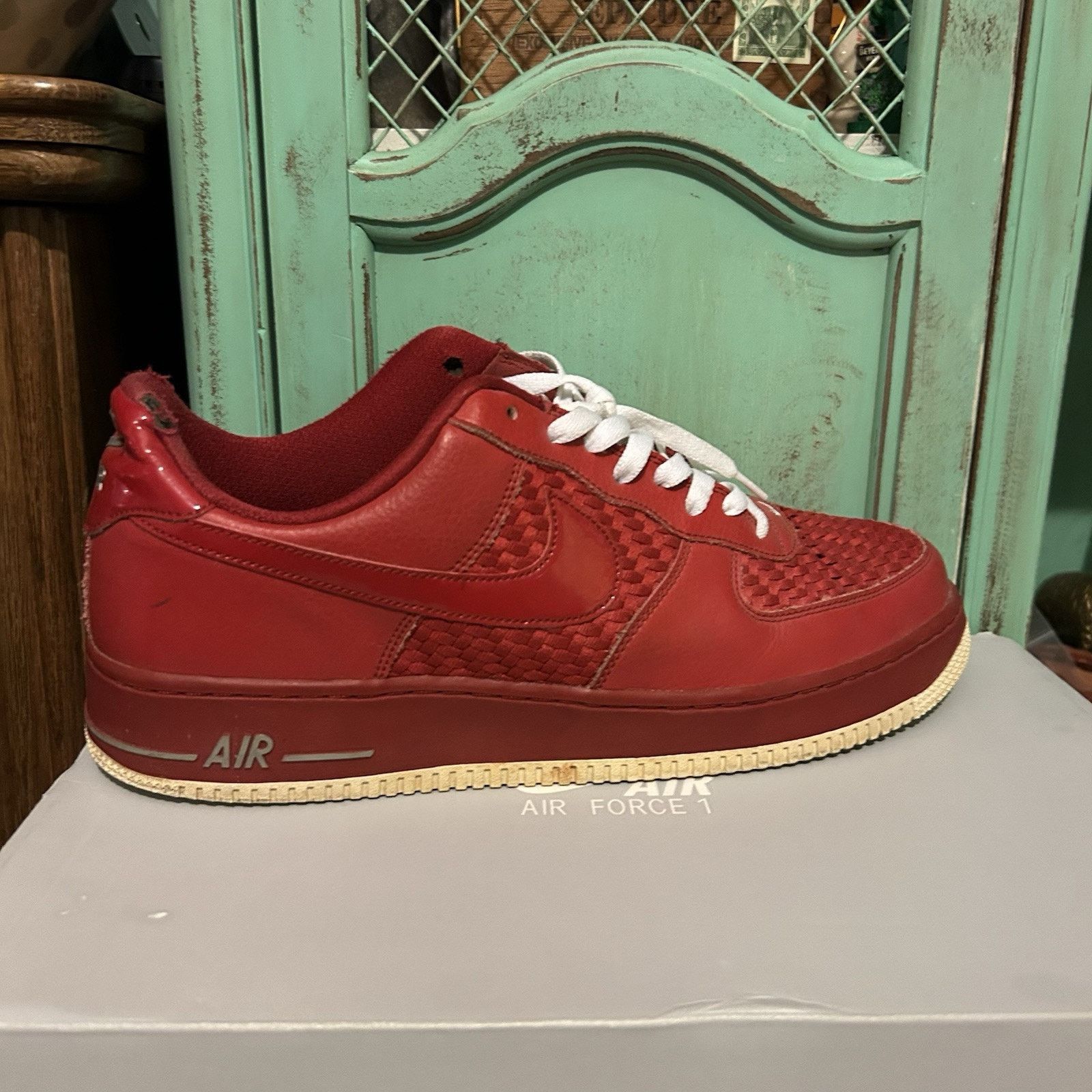 Nike Nike Air Force 1 ‘07 LV8 Gym Red Woven Low 718152-605 13 Size US 13 / EU 46 - 9 Thumbnail