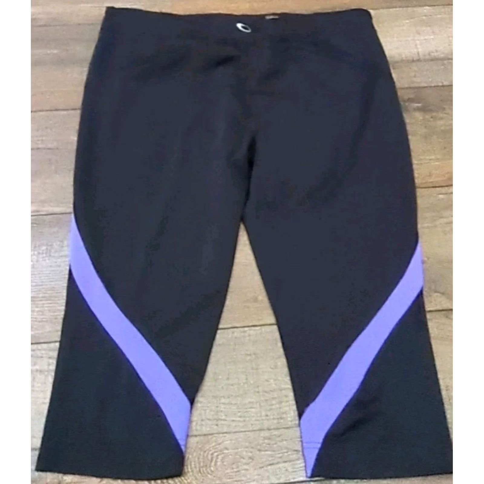 Tek Gear Tek Gear Women's XL Capri Leggings Active Dri-Tek Stretch Slim Leg Multicolor Pattern Size 40" / US 18 - 3 Thumbnail