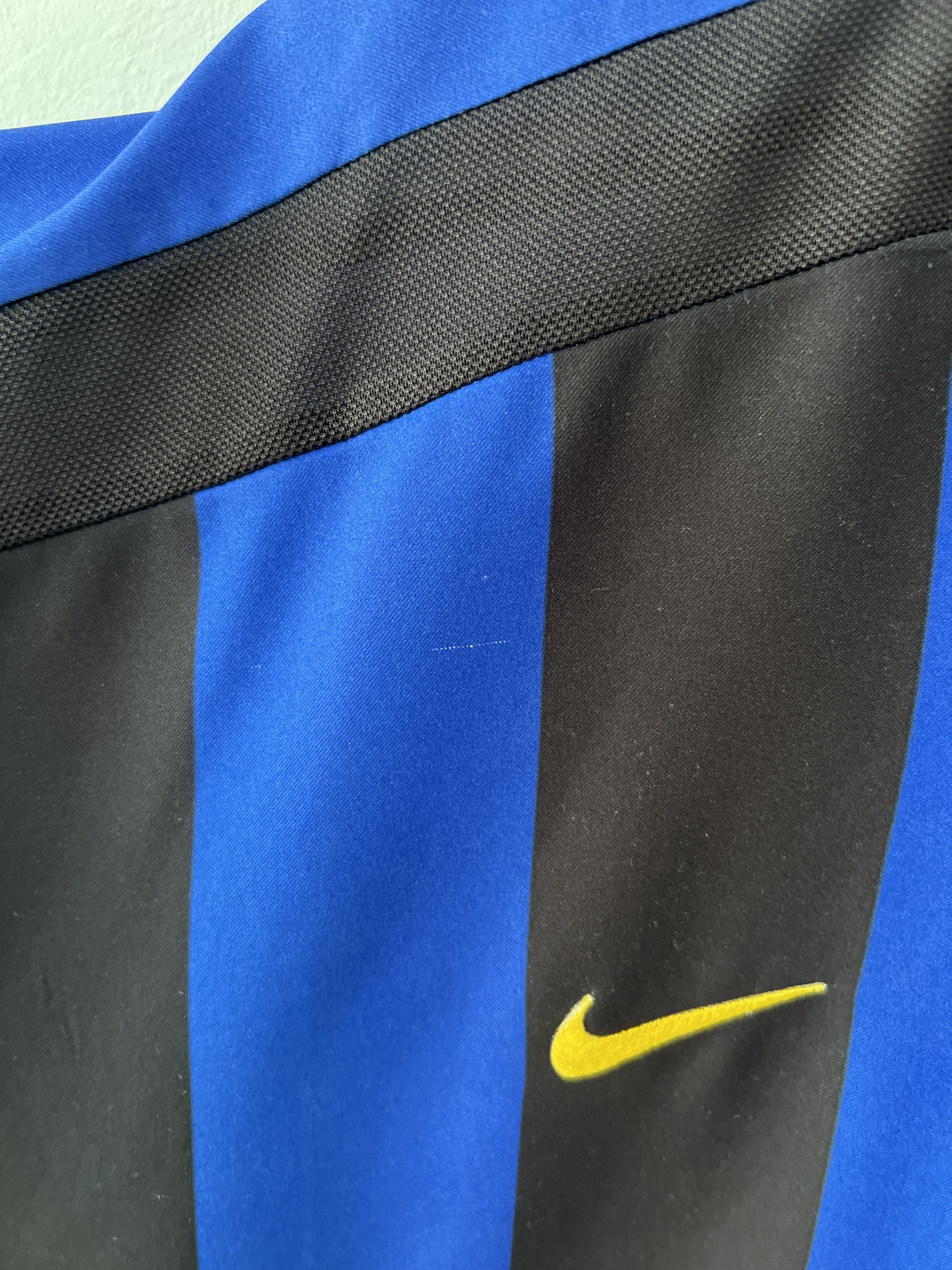 Nike (L fits XL) Inter Milan 2002-03 Home Kit Batistuta #19 Size US L / EU 52-54 / 3 - 7 Thumbnail