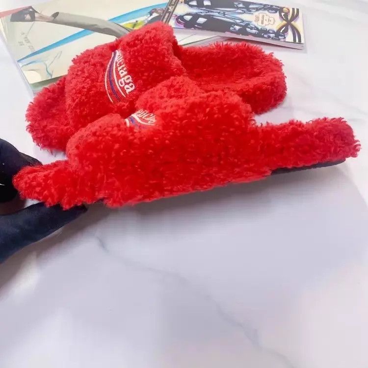 Balenciaga Balenciaga Red Furry Slide 37 Size US 6.5 / IT 36.5 - 4 Thumbnail