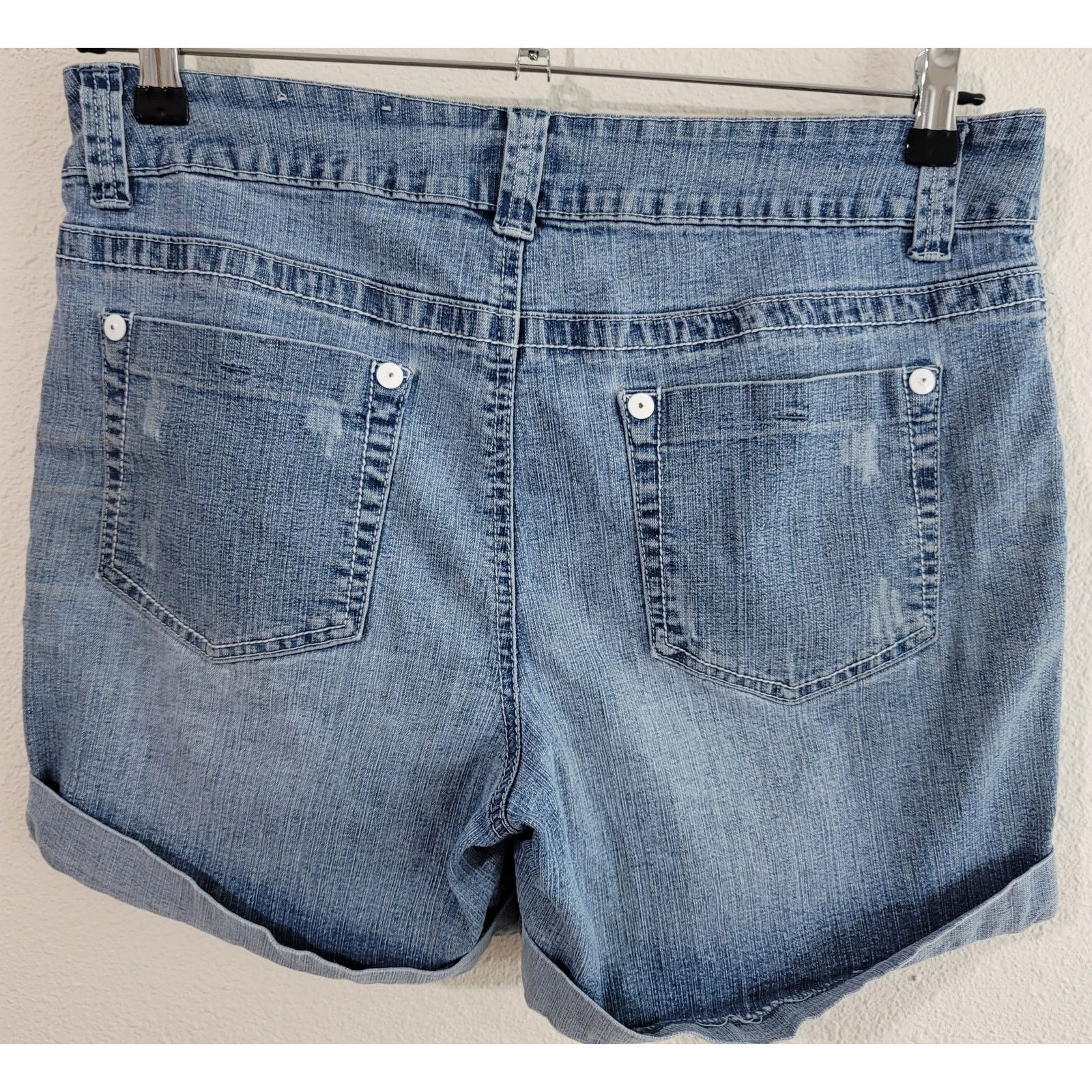 Other Cato Blue Stonewashed Distressed Boyfriend Denim Shorts 12 Size 34" / US 12 / IT 48 - 2 Thumbnail