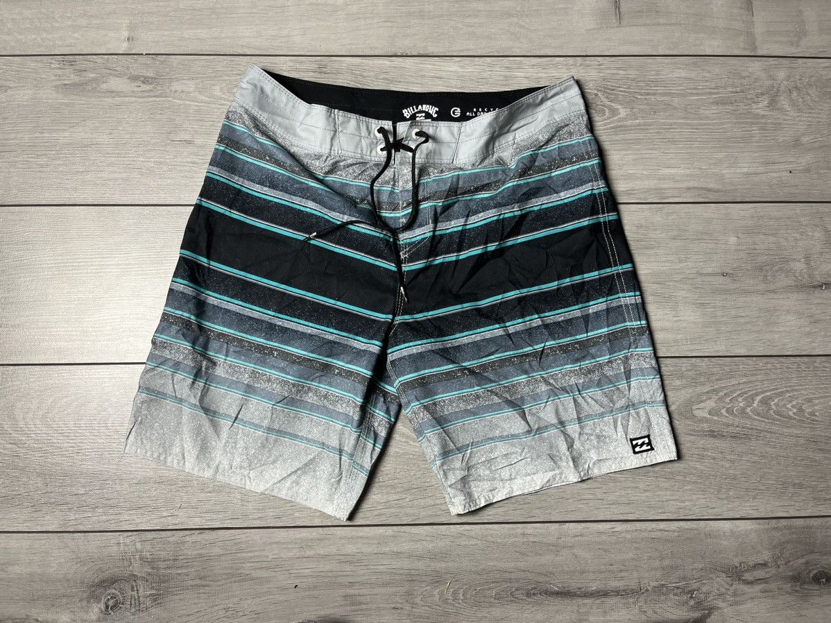 Billabong Billabong shorts surf style size 33 Size US 33 - 1 Thumbnail
