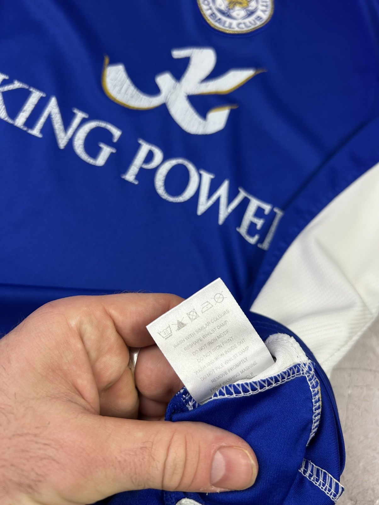 Vintage Burrda Leicester City 11/12 Home Jersey Size US M / EU 48-50 / 2 - 8 Thumbnail