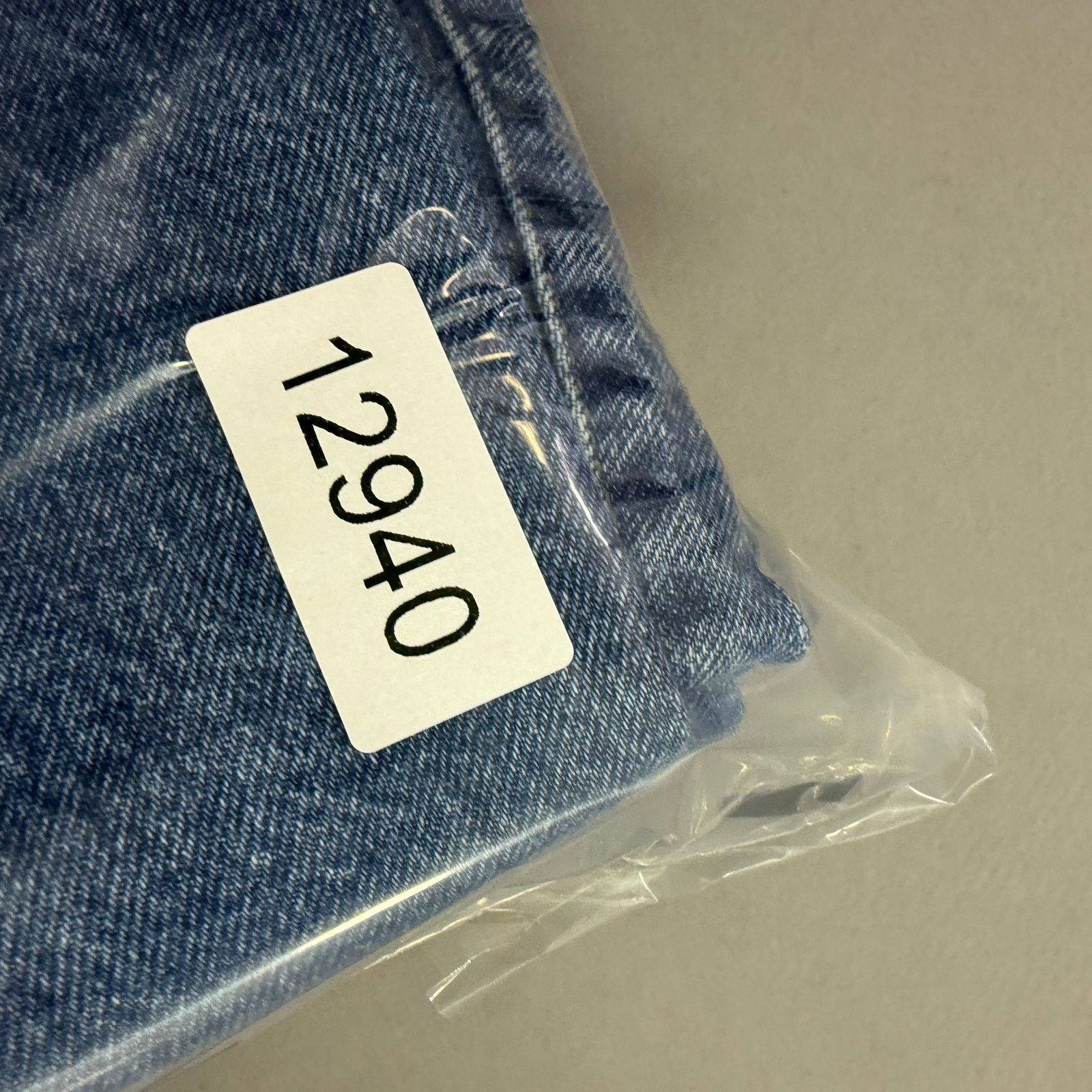 Vintage Vintage Levis 900 Jeans Women's 7 (26x31) Blue Mom High Rise Size 26" / US 2 / IT 38 - 13 Thumbnail
