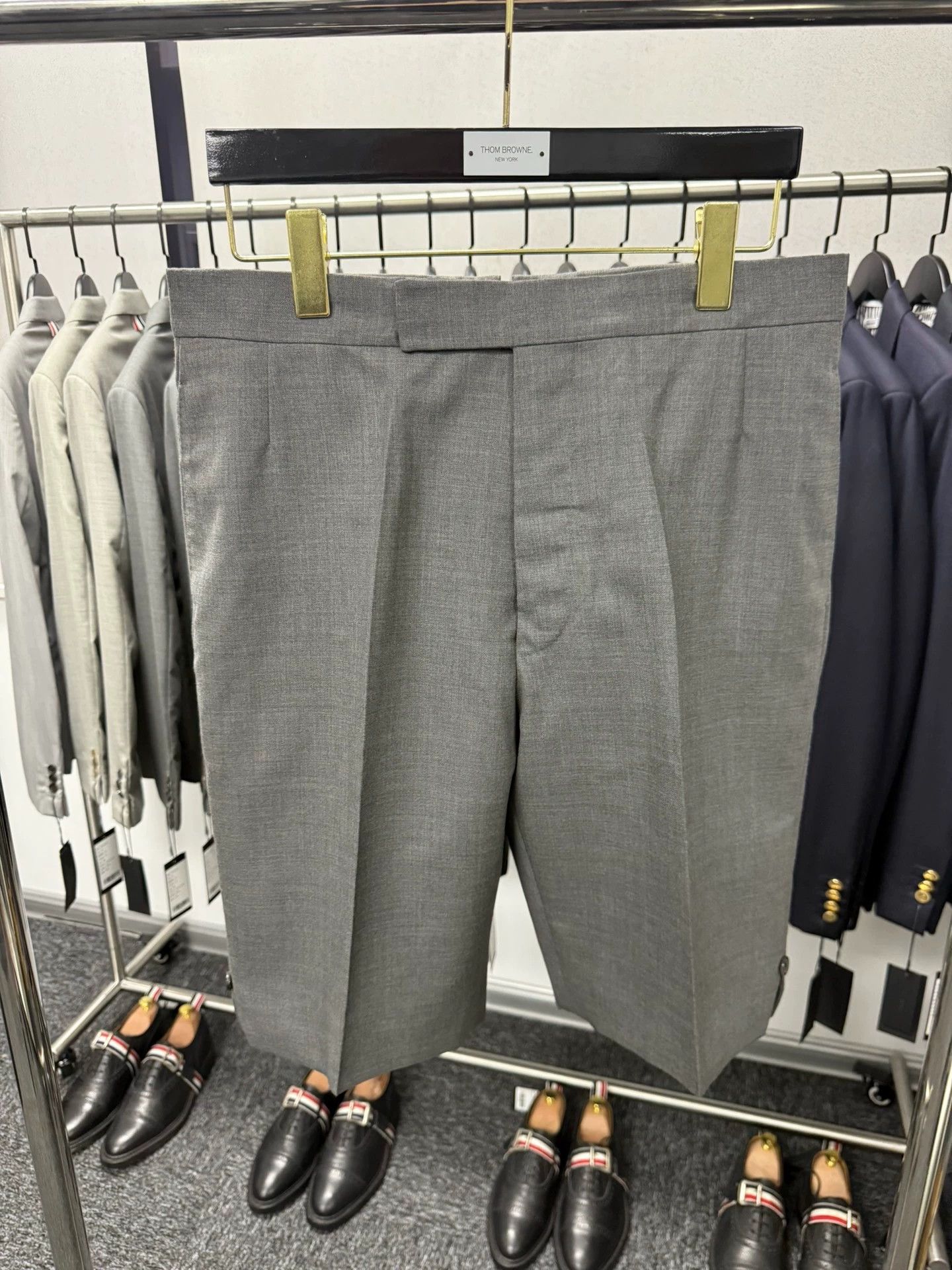 Thom Browne Thom Browne Mid Gray Wool-Blend Suit Shorts Size 2 Size US 34 / EU 50 - 1 Thumbnail