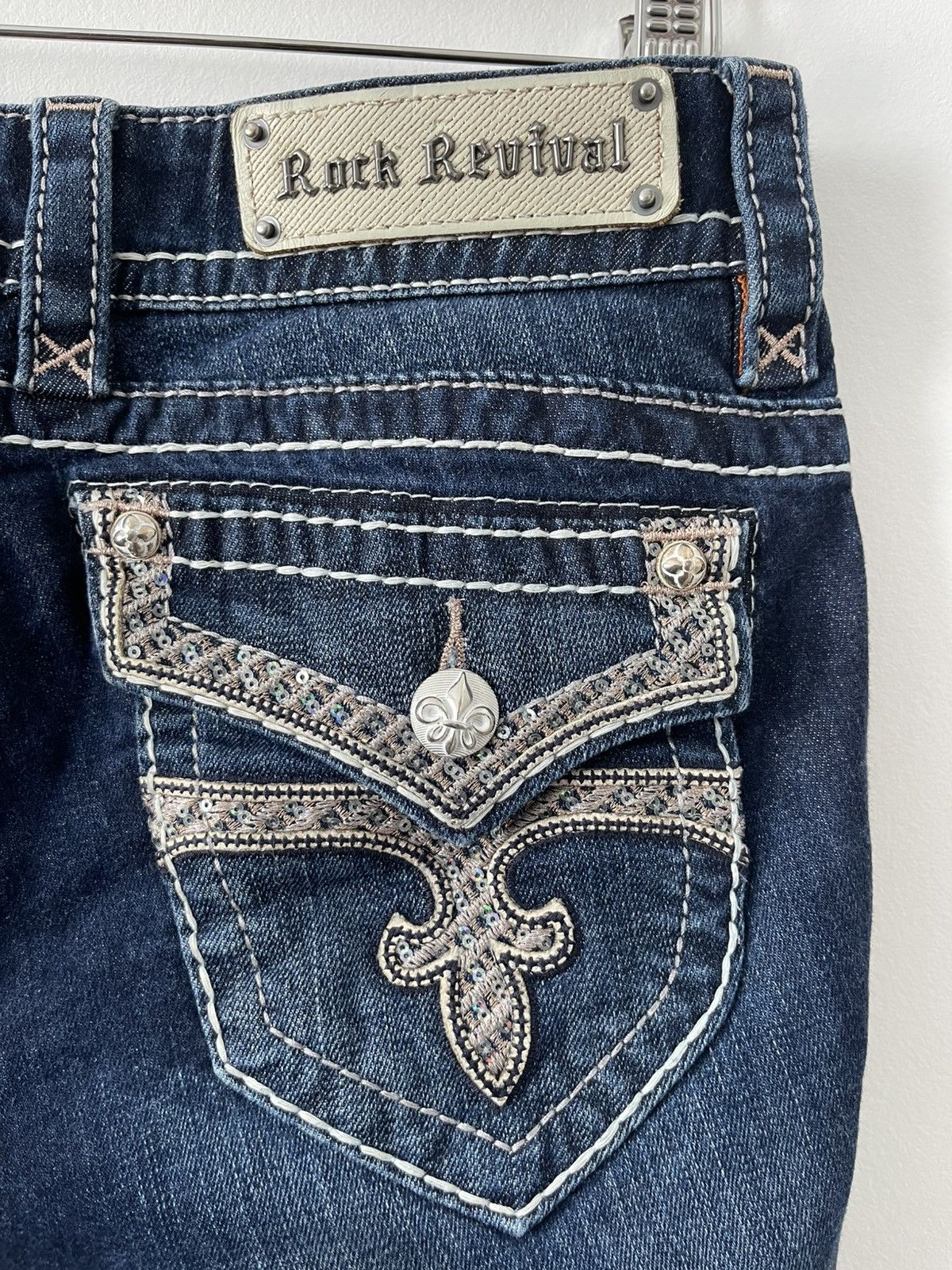 Rock Revival Rare ROCK REVIVAL Skinny Embellished Flap Pockets Size US 29 - 3 Thumbnail