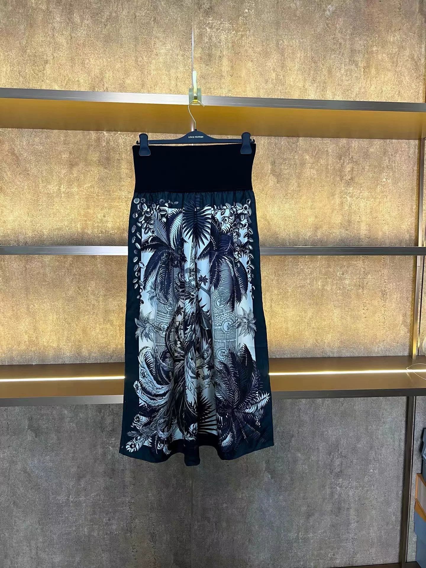 Hermes Hermes Women's Skirt Size 38" / US 16 / IT 52 - 1 Thumbnail