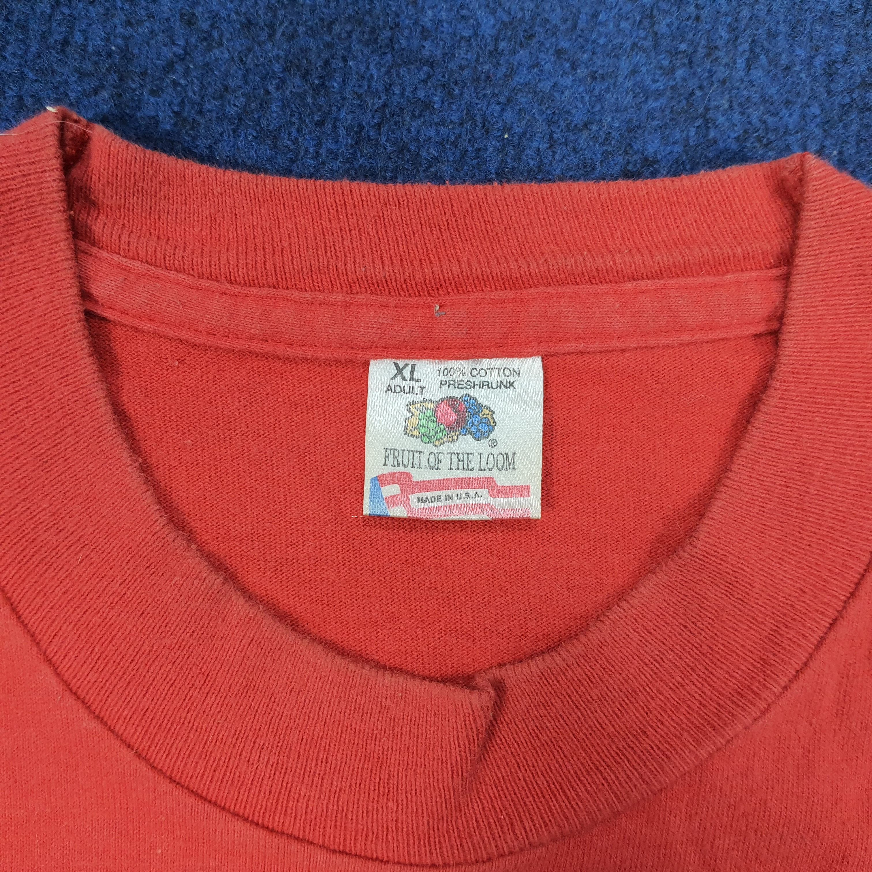 Ferrari × Vintage Vintage Ferrari Center Logo Motorsports Tshirt Size US XL / EU 56 / 4 - 5 Thumbnail