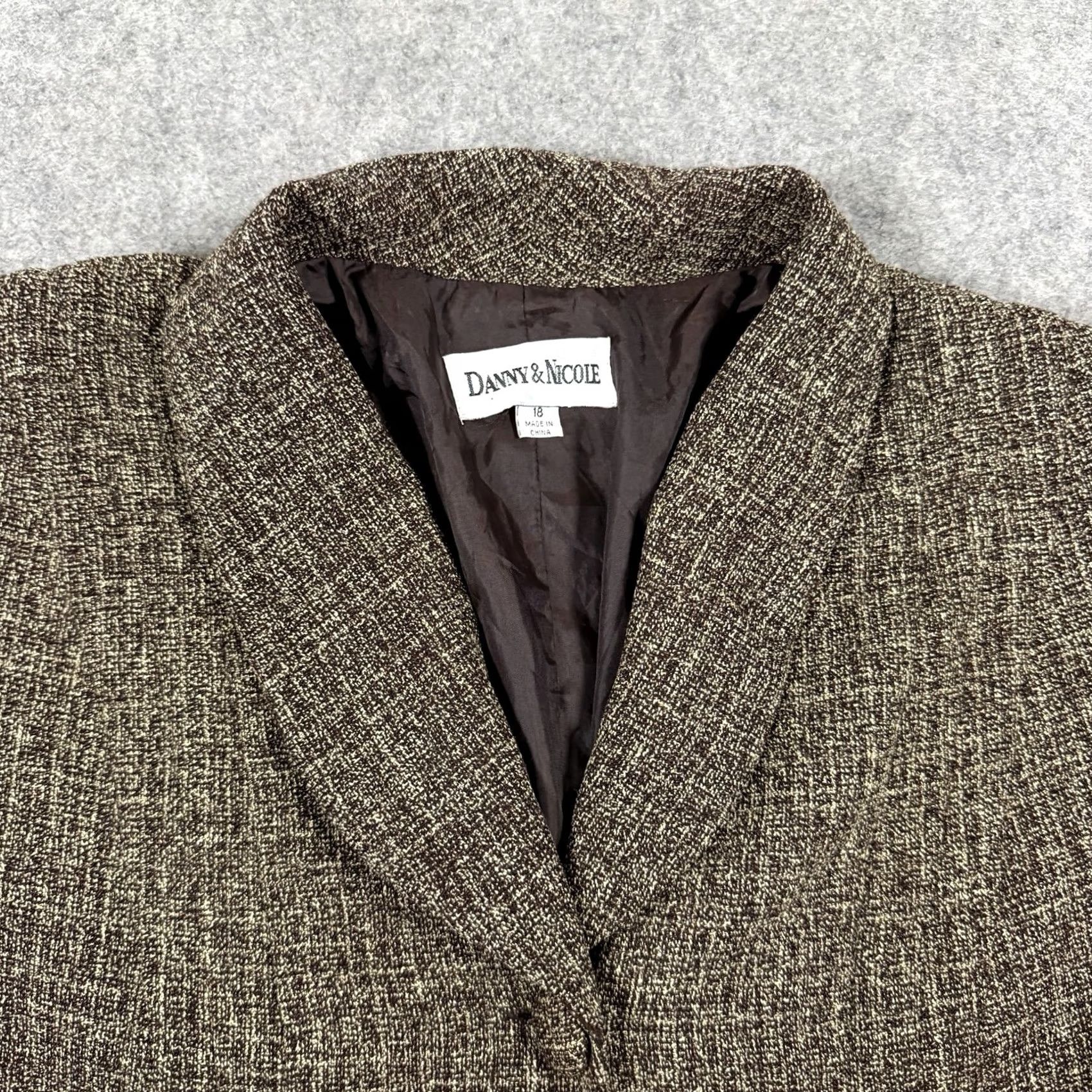 Vintage Danny & Nicole Tweed Blazer Jacket Women's Size 18 Brown Lined Career Fit Pleats Size XXL / US 16-18 / IT 52-54 - 2 Thumbnail