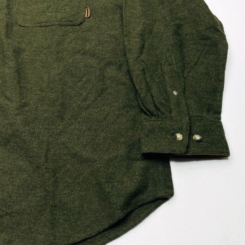 Vintage LEGENDARY WHITETAILS Buck Camp Flannel Chamois Shirt Mens XL Green NWT 8022 Buck Camp Flannel Chamois Shirt Mens XL Green NEW 8022 Size US XL / EU 56 / 4 - 4 Thumbnail
