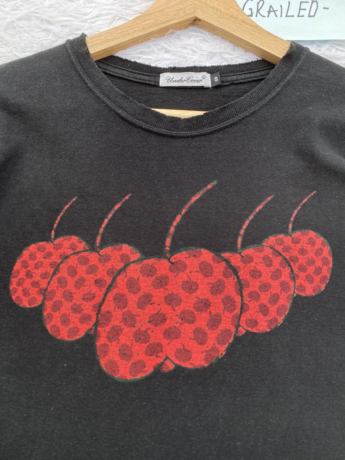 Undercover Rare Undercover Red Apples Tshirt Size US S / EU 44-46 / 1 - 9 Thumbnail
