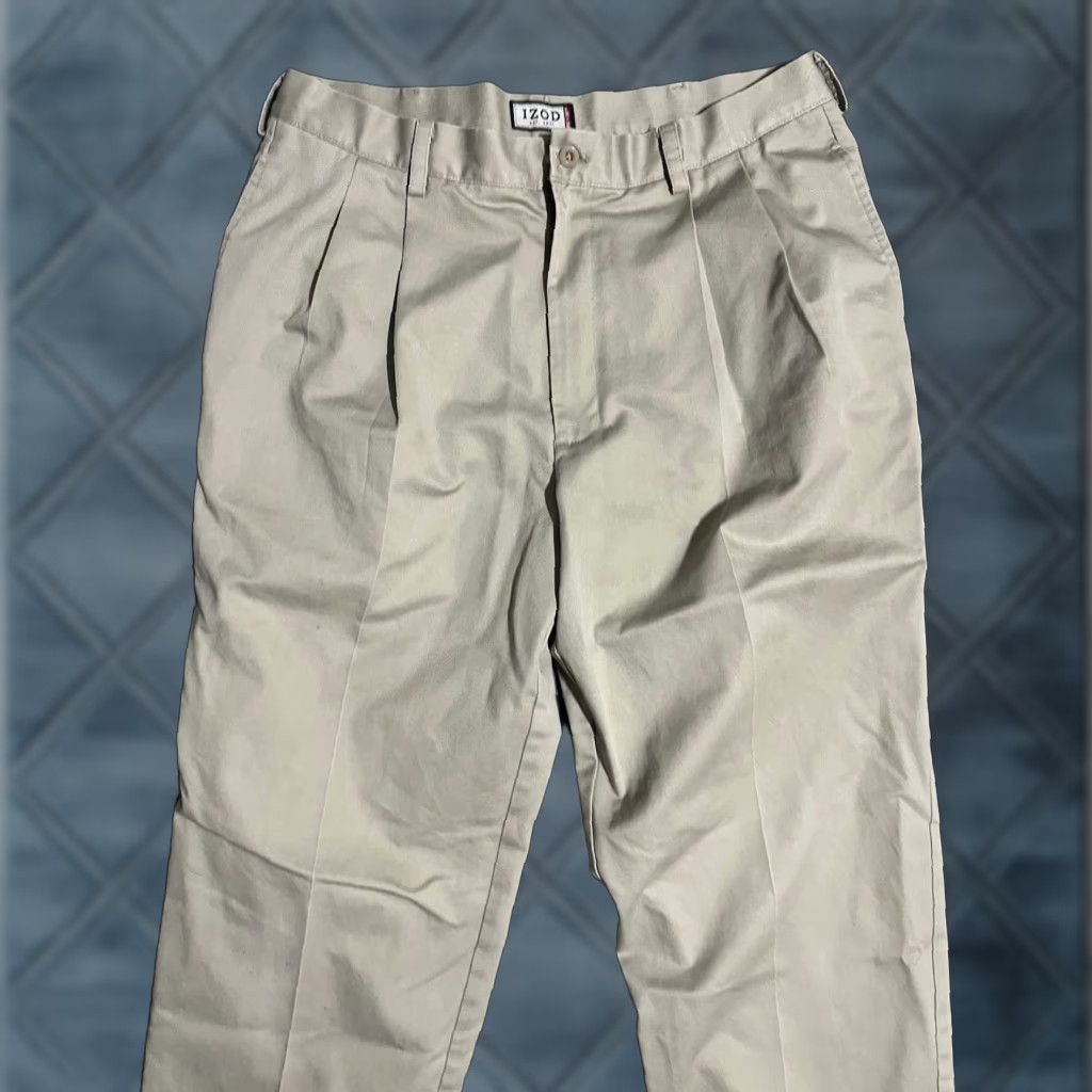 Izod VINTAGE IZOD Pants Mens 36x30 Beige Khaki Classic Fit Pleated Chino Straight Logo Pockets Front Zip Size US 36 / EU 52 - 1 Thumbnail