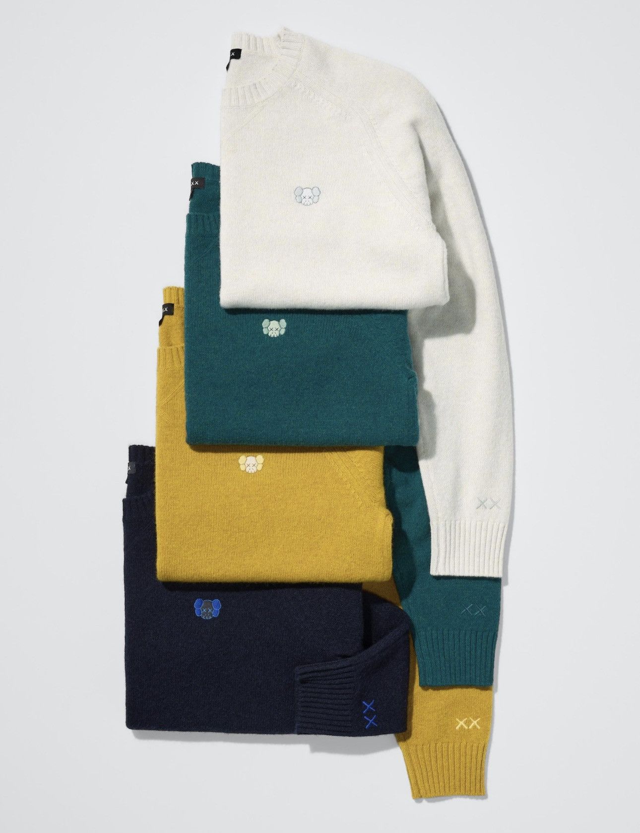 Kaws × Uniqlo Uniqlo X Kaws Lambswool Crew Neck Sweater Size US S / EU 44-46 / 1 - 13 Thumbnail