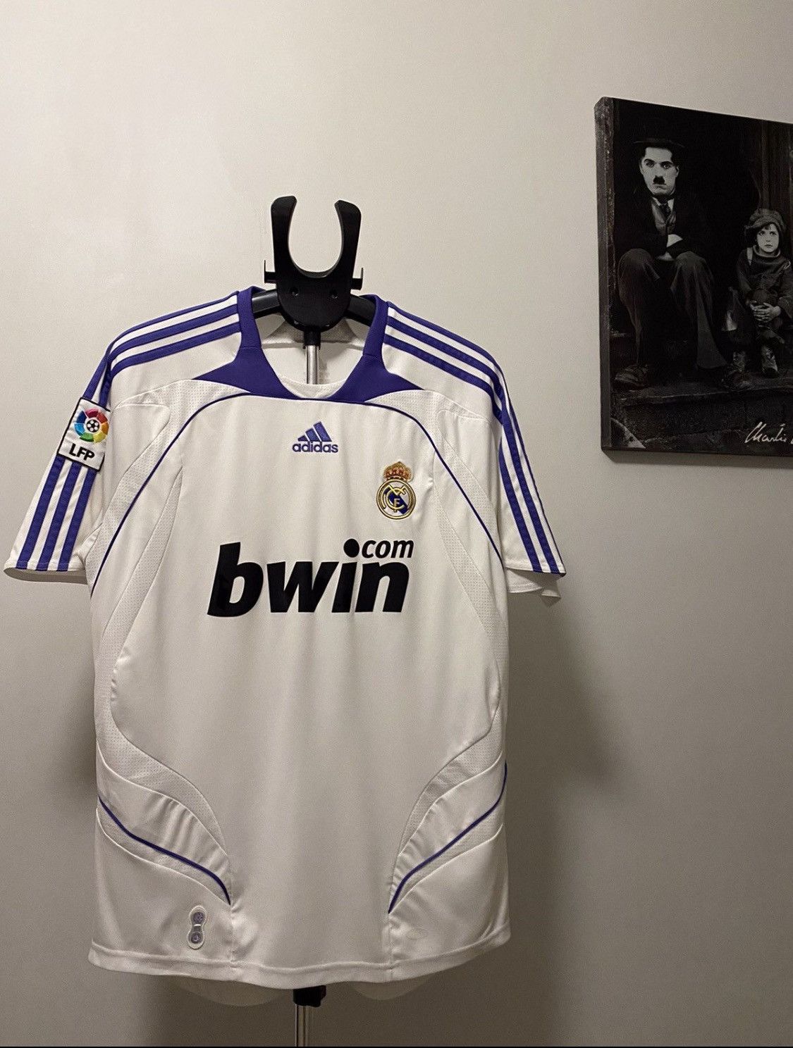 Adidas Adidas Real Madrid Player Issue Sneijder Soccer Jersey Size US M / EU 48-50 / 2 - 1 Thumbnail