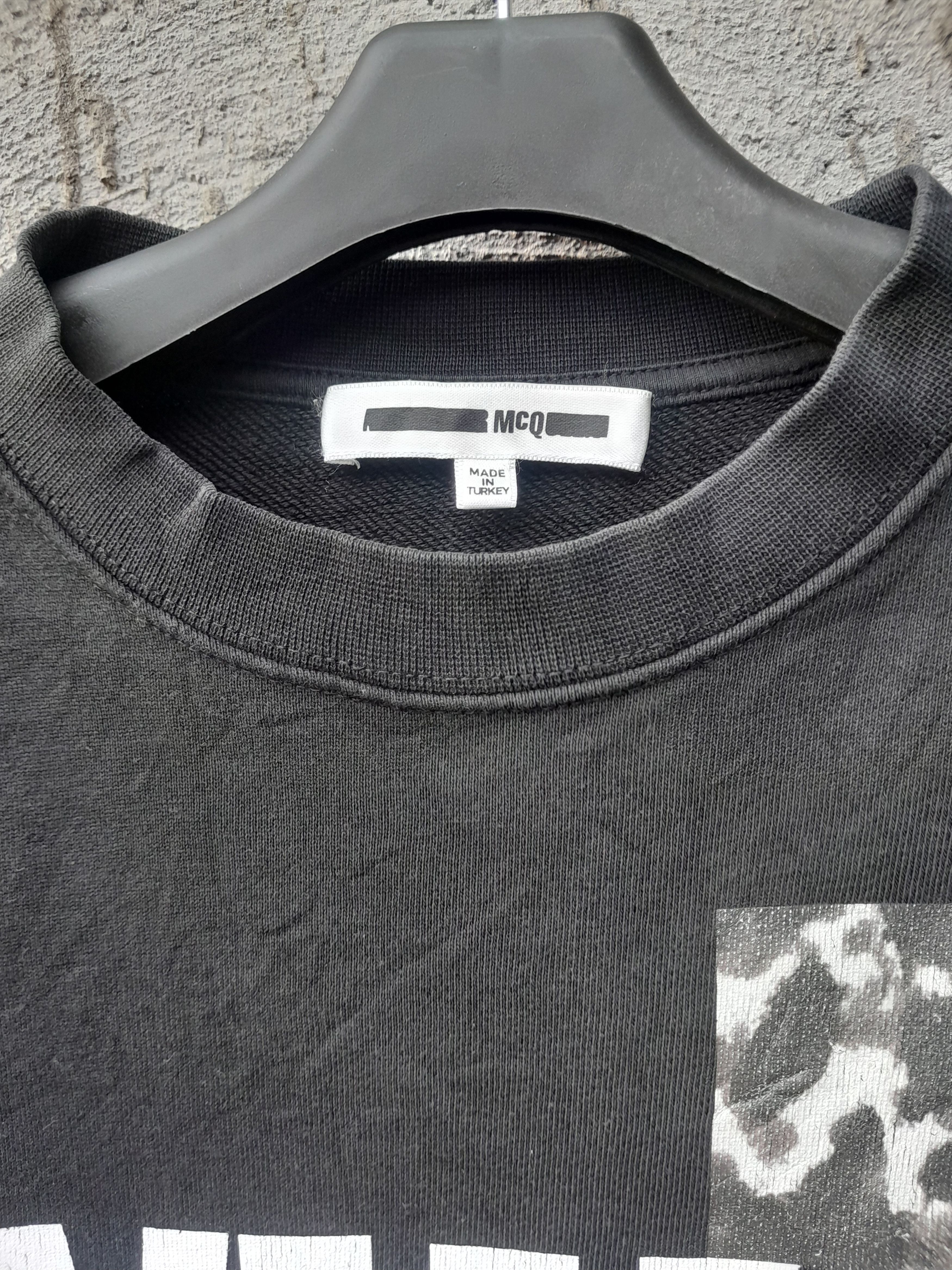 Alexander McQueen McQ Alexander McQueen Crewneck Sweatshirt Size L Black Size US L / EU 52-54 / 3 - 3 Thumbnail