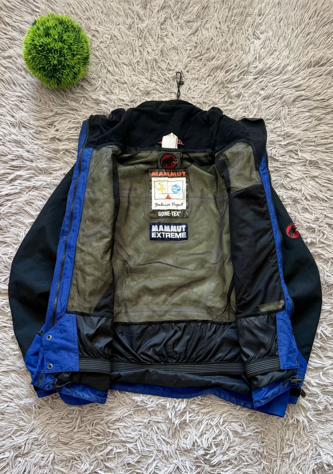 Mammut 00s Mammut Extreme Windbreaker Light Jacket Gore-Tex XCR Size US S / EU 44-46 / 1 - 18 Thumbnail