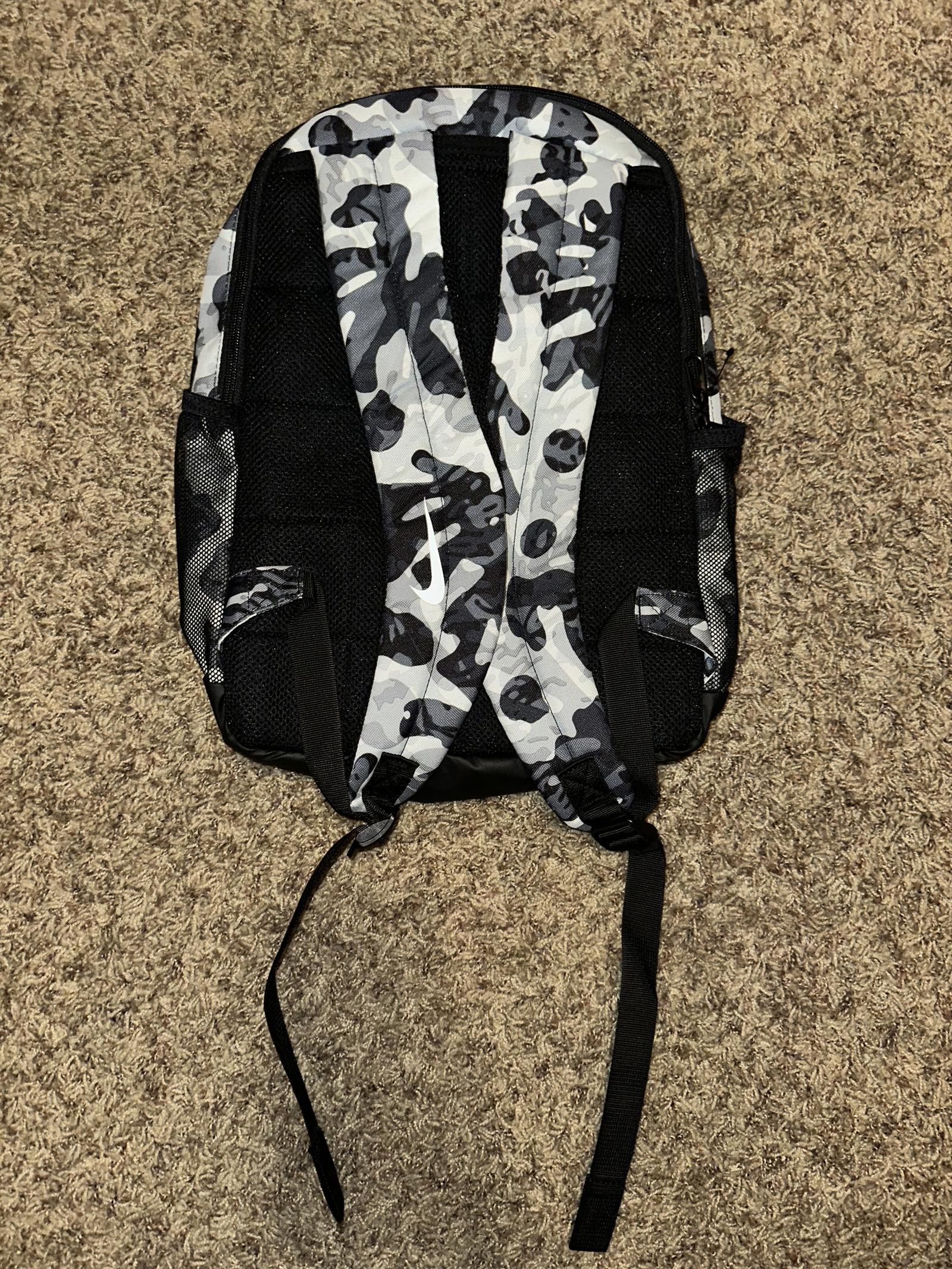 Nike Nike Backpack Printed Brasilia Black/White Size ONE SIZE - 5 Thumbnail