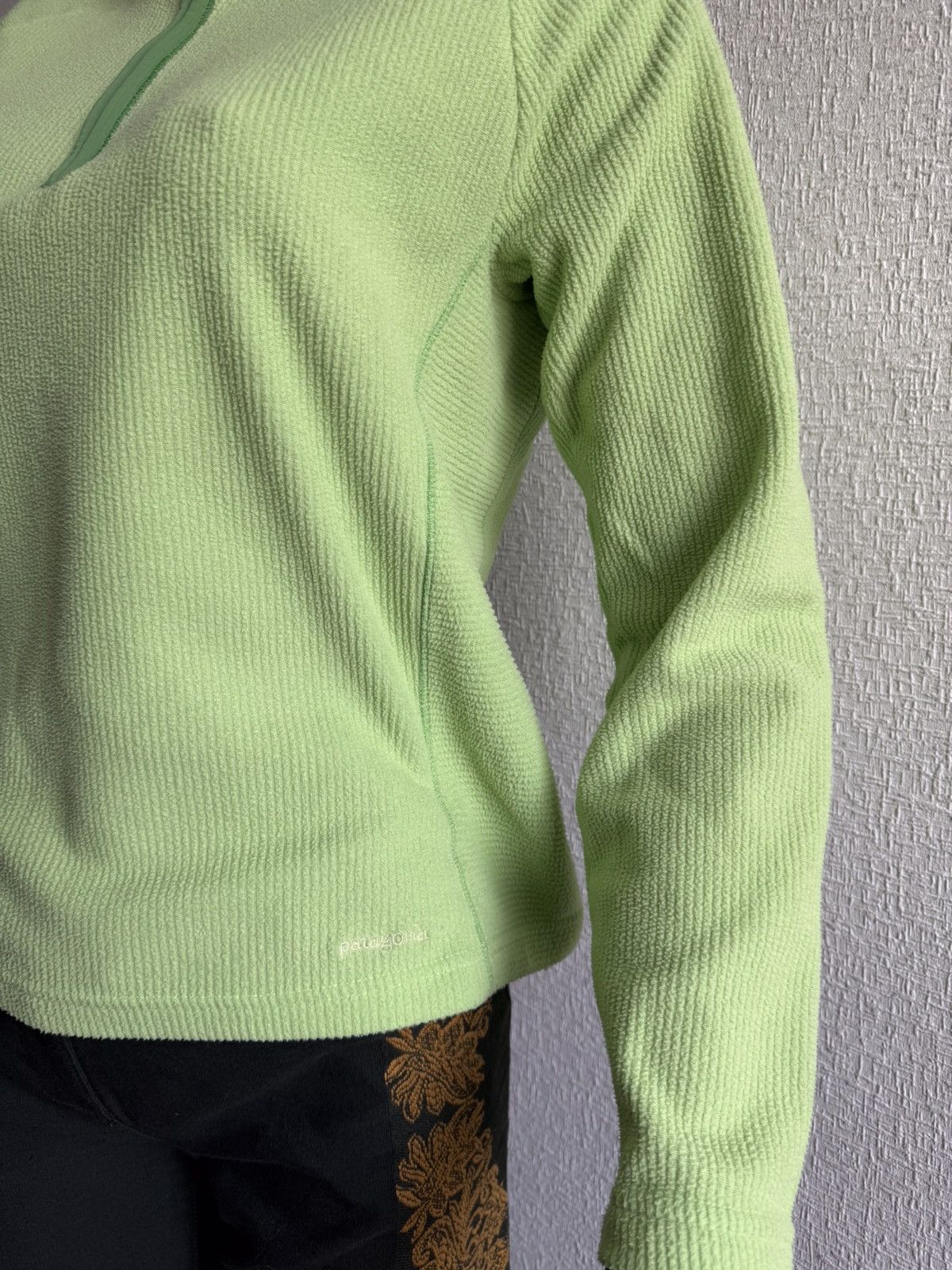 Patagonia Patagonia green synchilla fleece wmns longsleeve Size L / US 10 / IT 46 - 3 Thumbnail