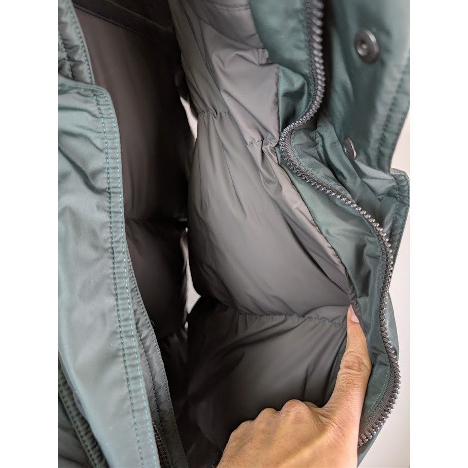 Balenciaga o1rshd1 Mat Nylon Wrap Gilet in Cypress Green Size US M / EU 48-50 / 2 - 8 Thumbnail