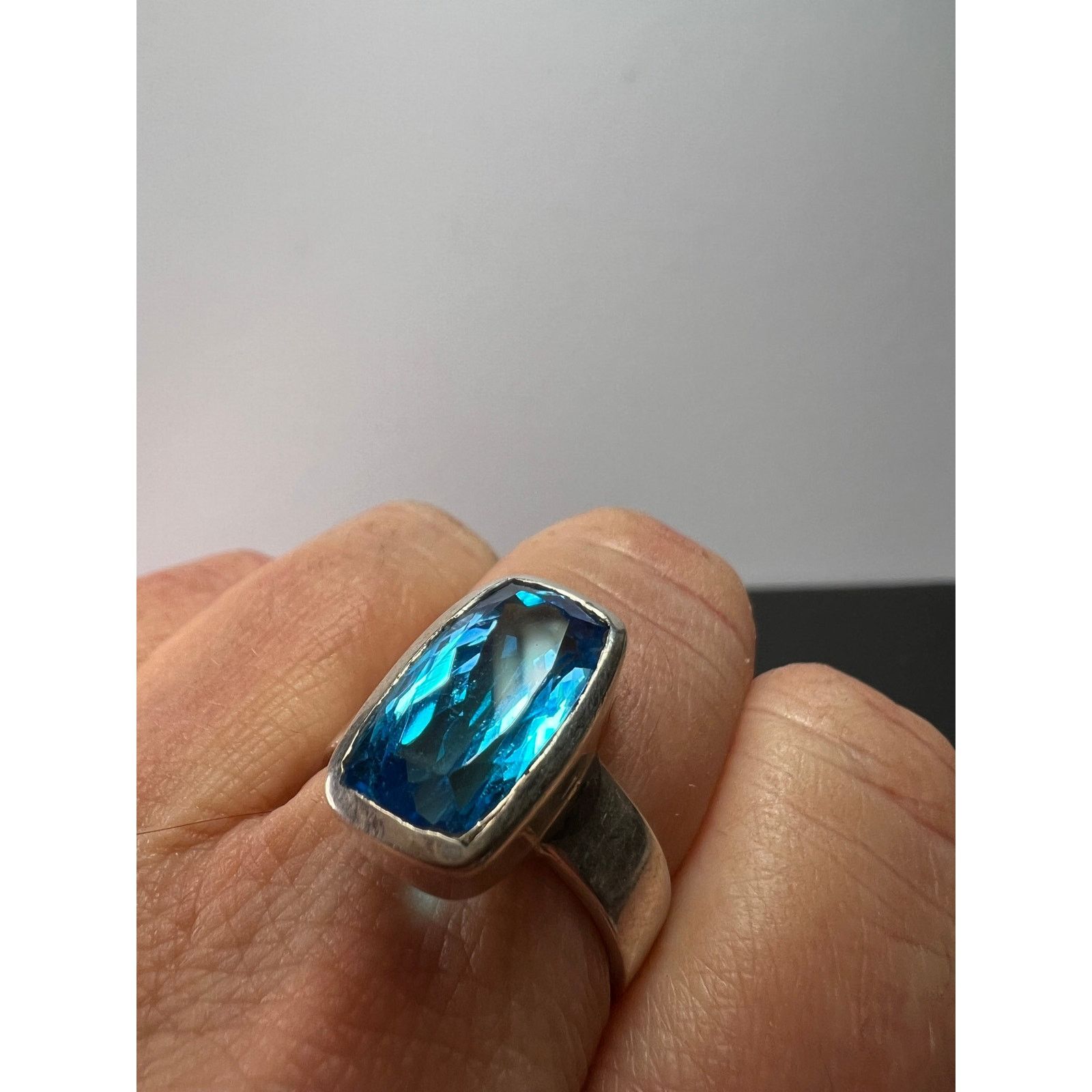 Other NEW Swiss blue topaz sterling silver ring size 8. 8.17 grams Size ONE SIZE - 11 Thumbnail