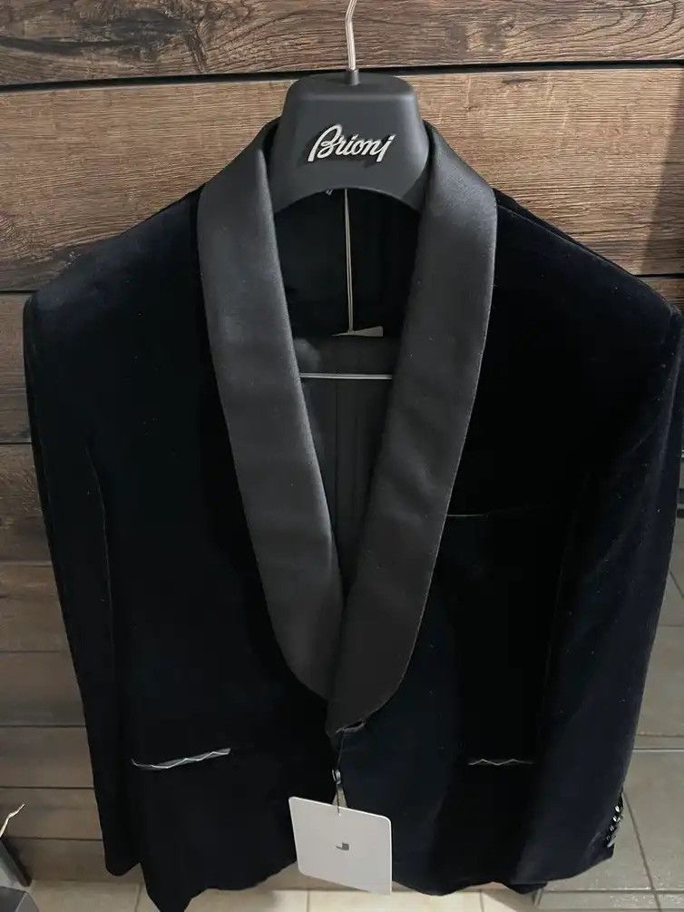 Brioni Brioni Brad Pitt Signature ‘Virgilio tuxedo’ Size 52R - 10 Thumbnail