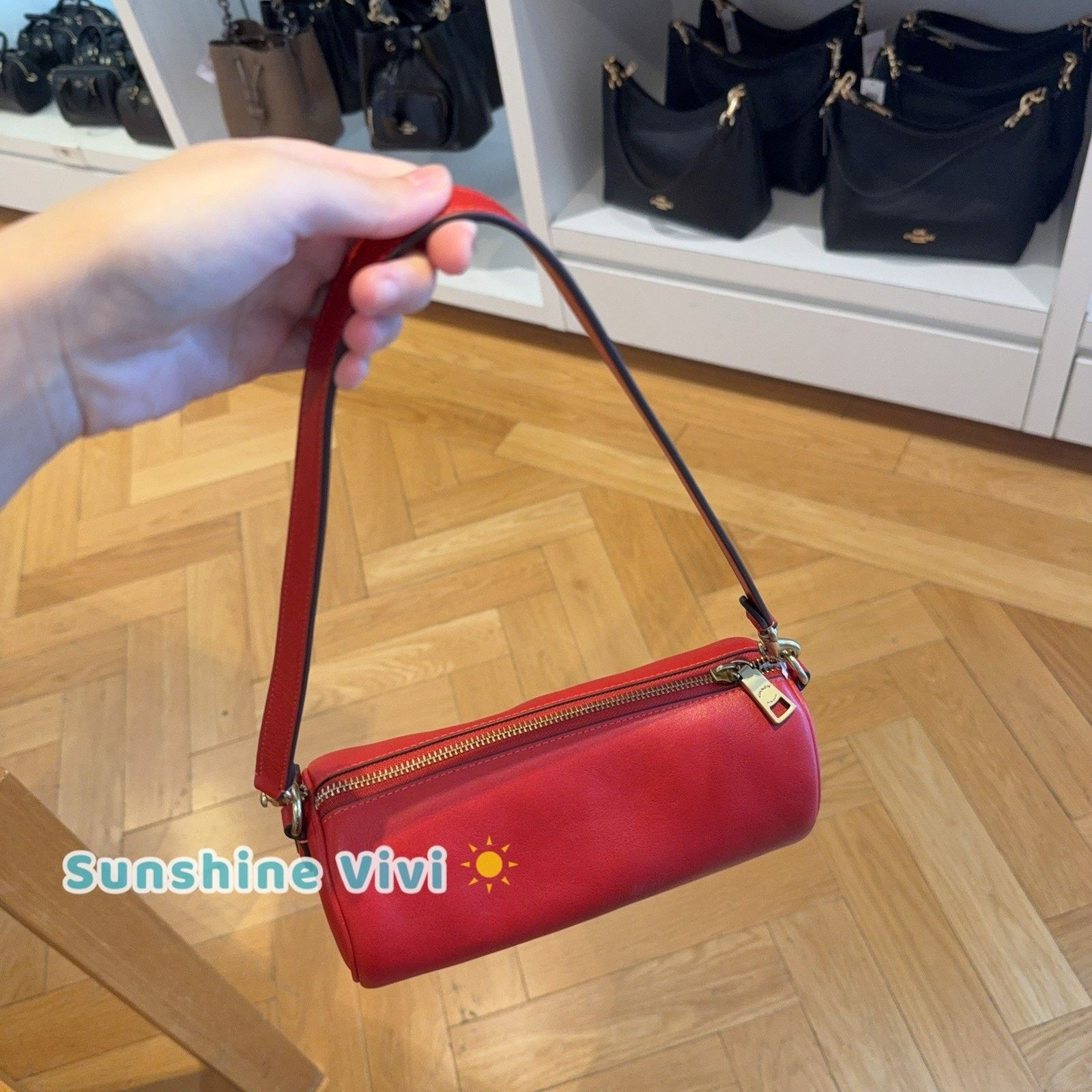 Coach NWT Coach Small Barrel Bag Handbag CDY80 B4/SCARLET Size ONE SIZE - 4 Thumbnail